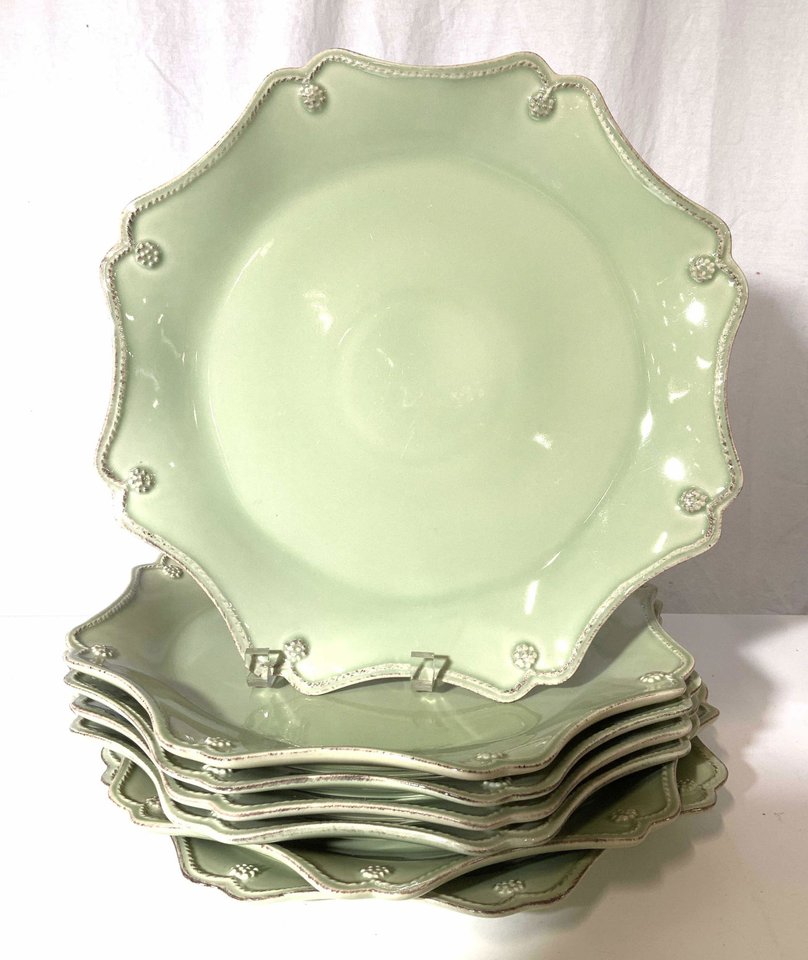 Signed JULISKA Berry & Thread Charger Plate Set 7 (1 of 6)