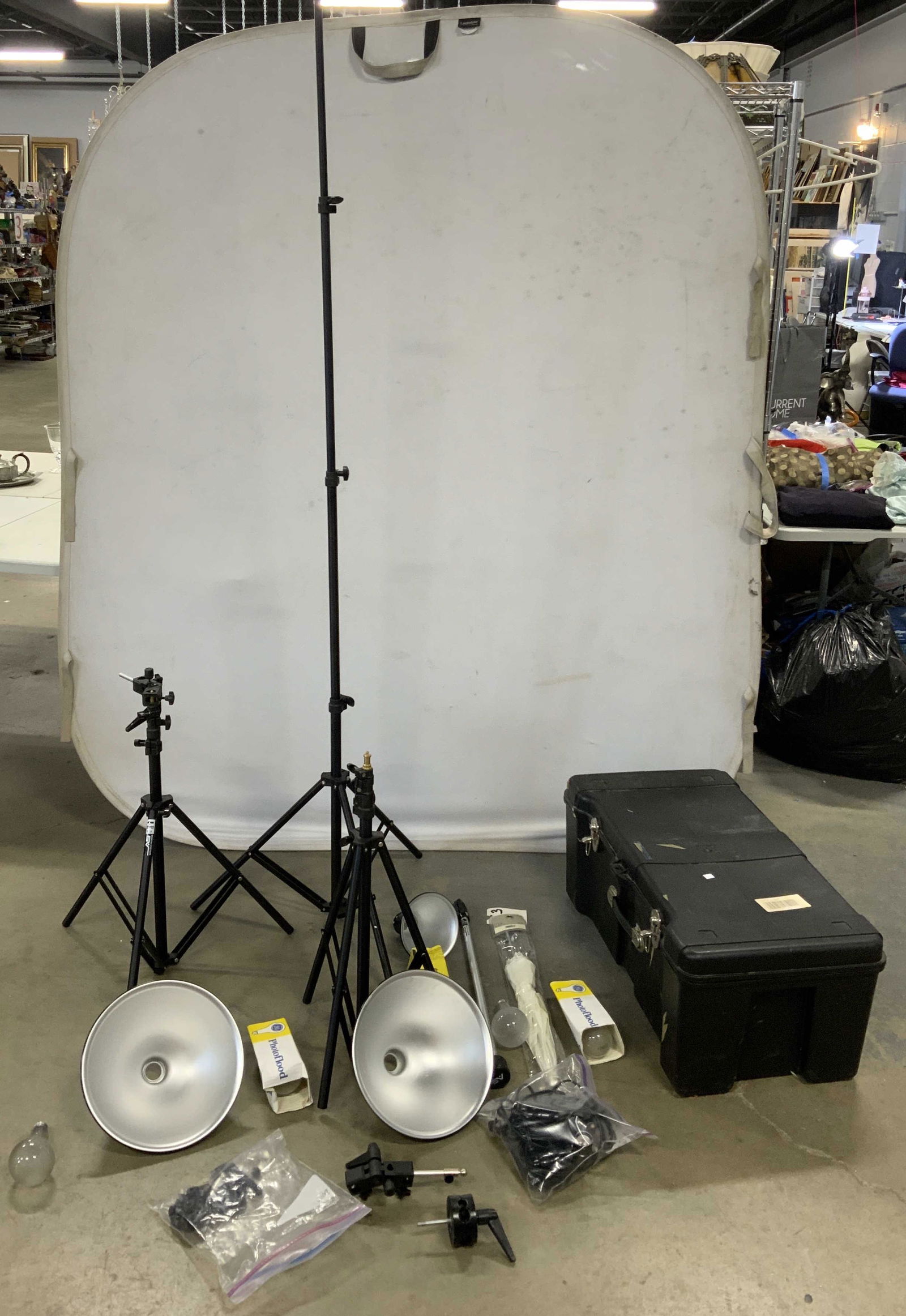 Group Lot Photography Lamps & Equipment (1 of 10)