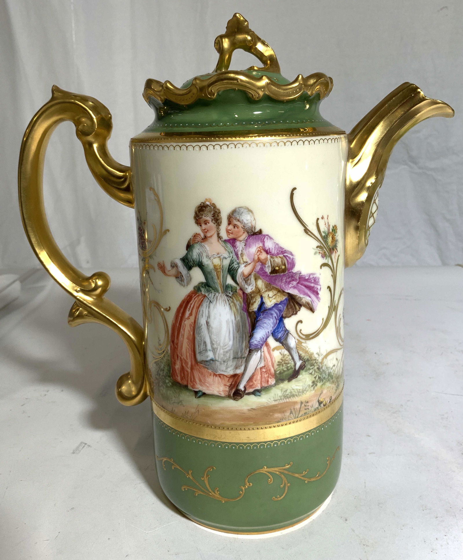 DRESDEN GERMANY Porcelain Pitcher W Lid (1 of 9)