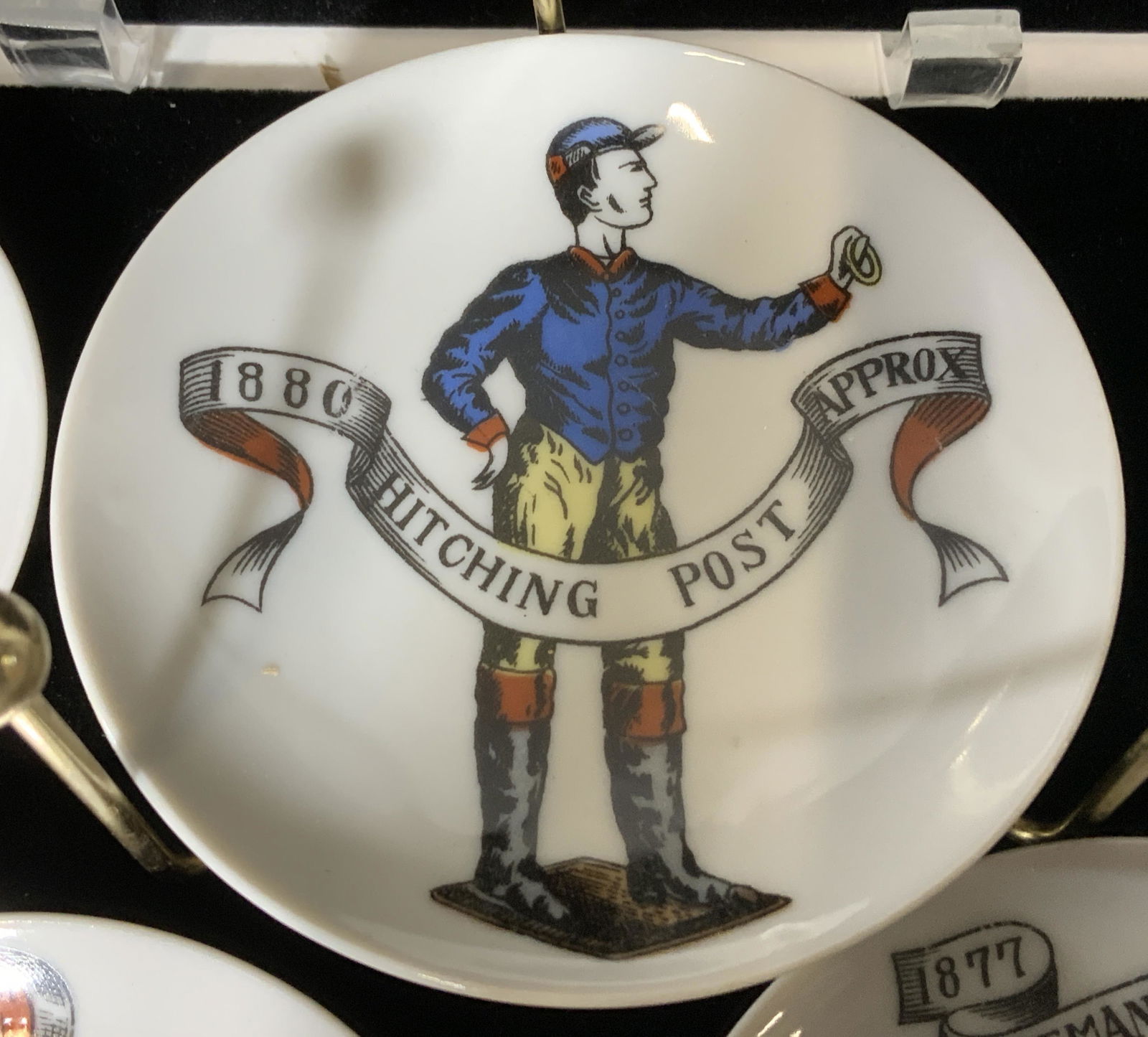 Set 6 Porcelain Aperitif Plates on Brass Stand (1 of 7)