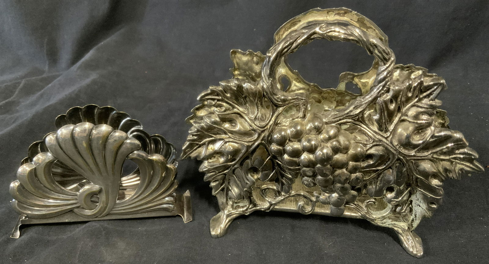 Lot 2 Plated Napkin Holders (1 of 6)