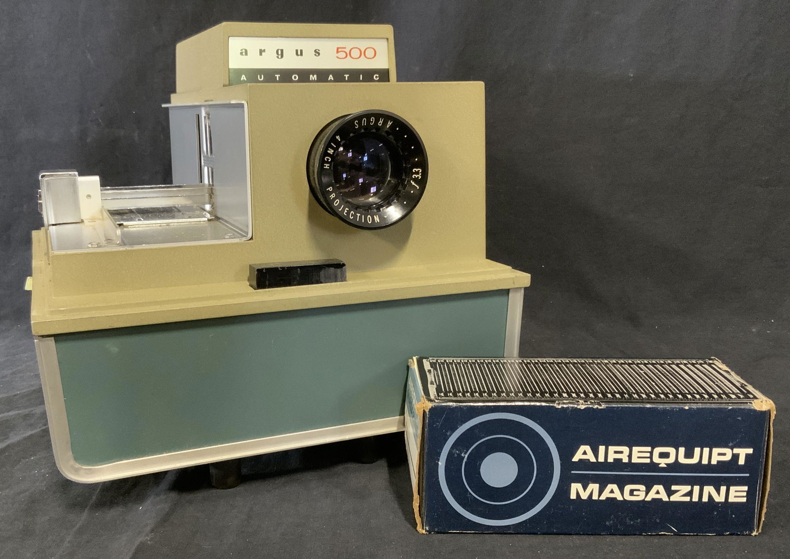 Vintage ARGUS Projector & Magazine (1 of 8)