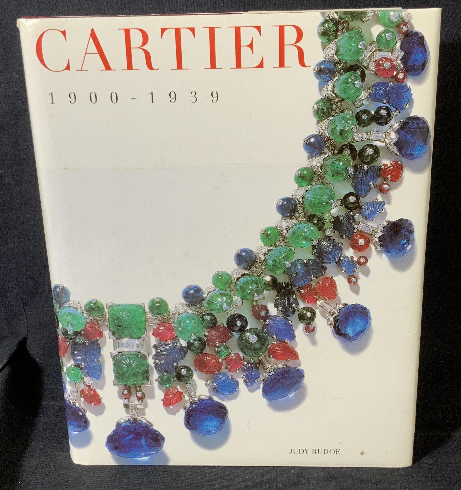 Book- CARTIER 1900-1939, History of: Learn about the first 4 decades of Cartier, how it came to be, its creators, jewelry makers and jewelry styles reflecting the era. More than 225 historical Cartier Objects and 75 Cartier Designs discu