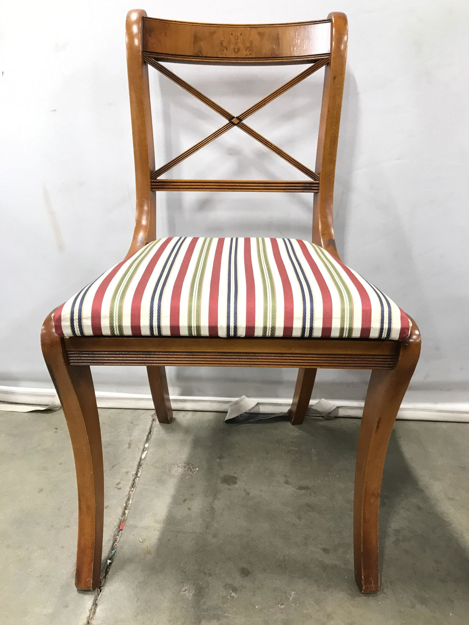 Set 4 Carved Wooden Side Chairs W Seat Cushions (1 of 10)