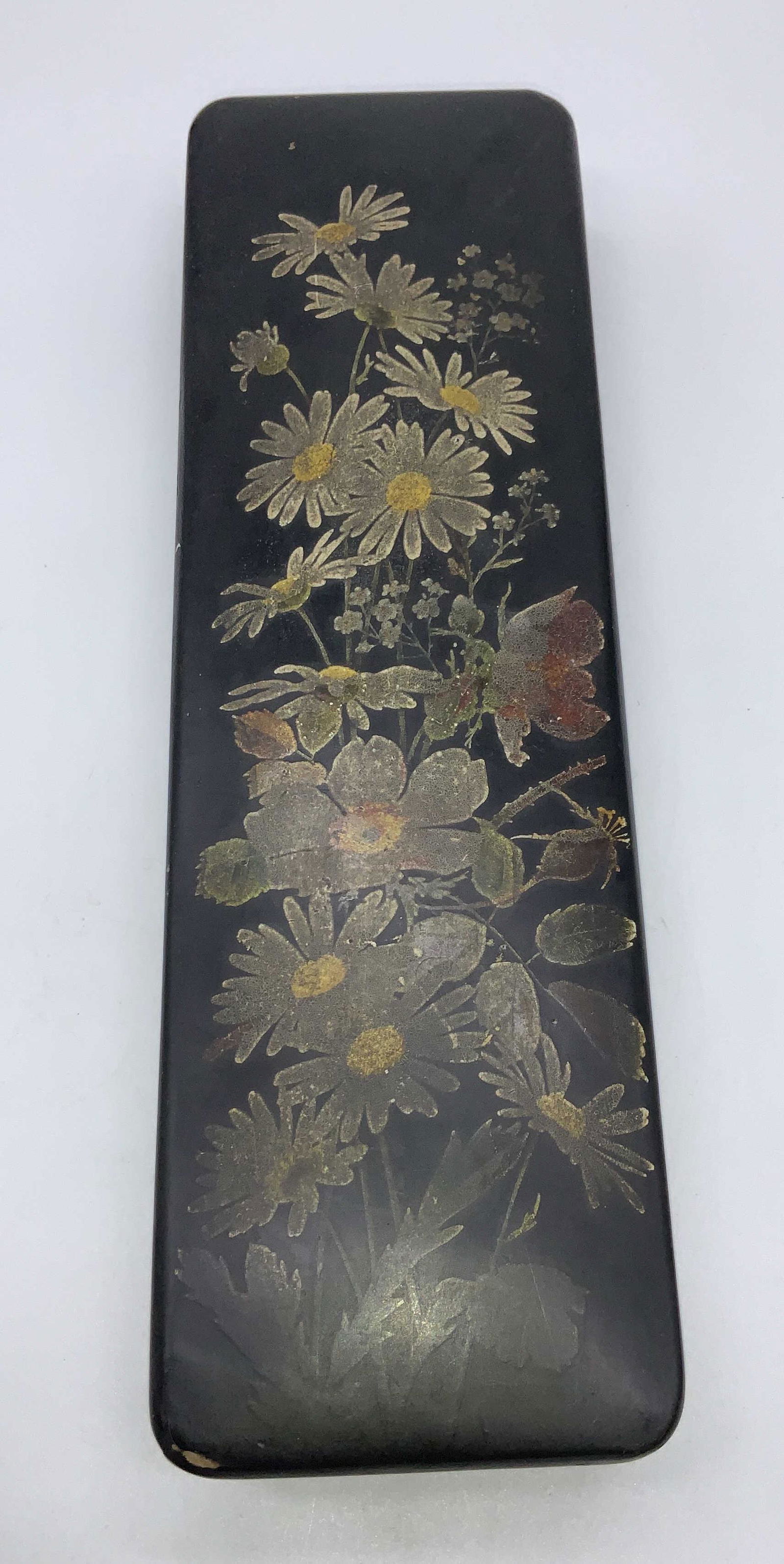 Vintage Lacquered Keepsake Box (1 of 6)