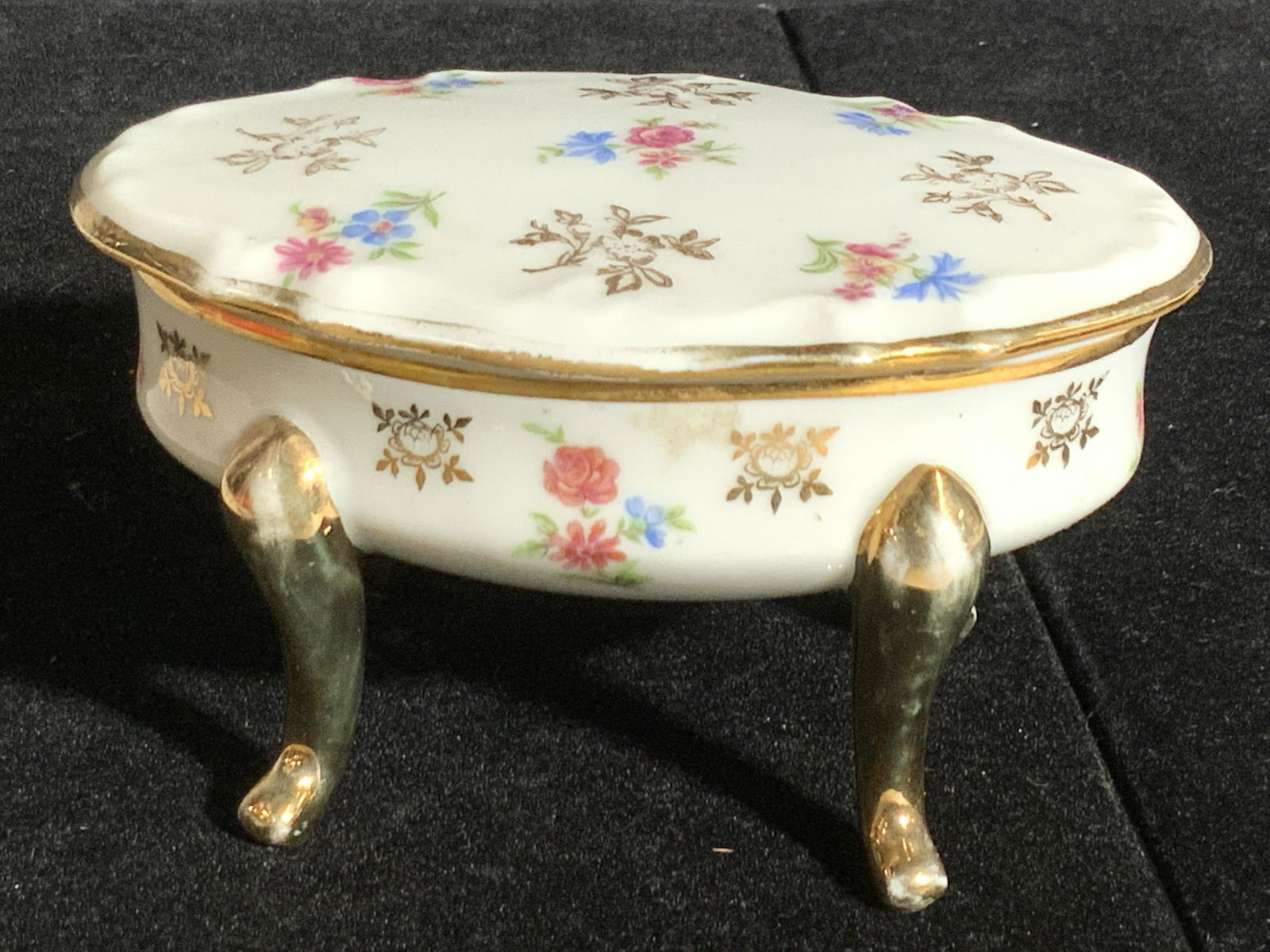 Signed LIMOGES PARIS French Porcelain Trinket Box (1 of 11)