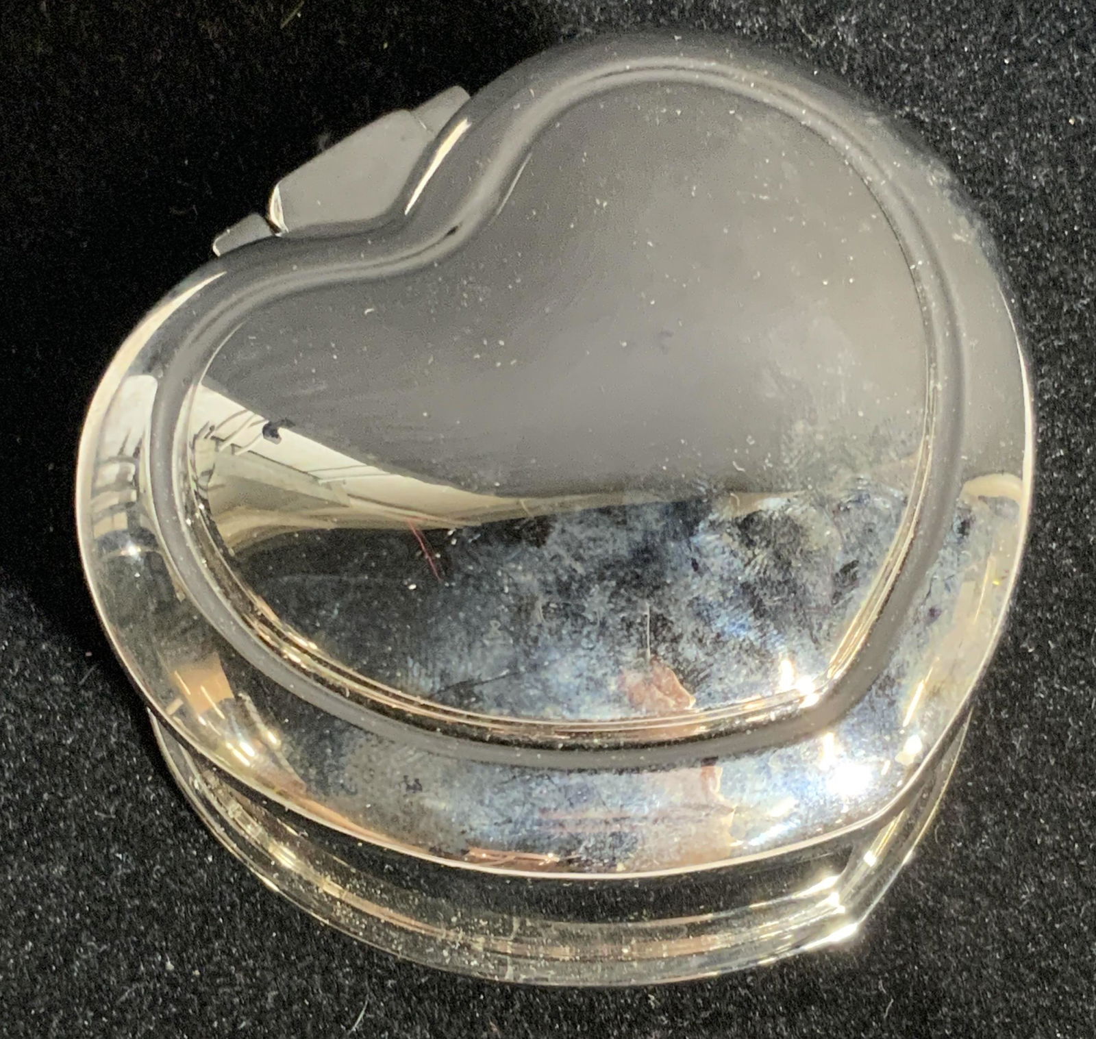 Silver Tone Metal Heart Form Keepsake Box (1 of 9)