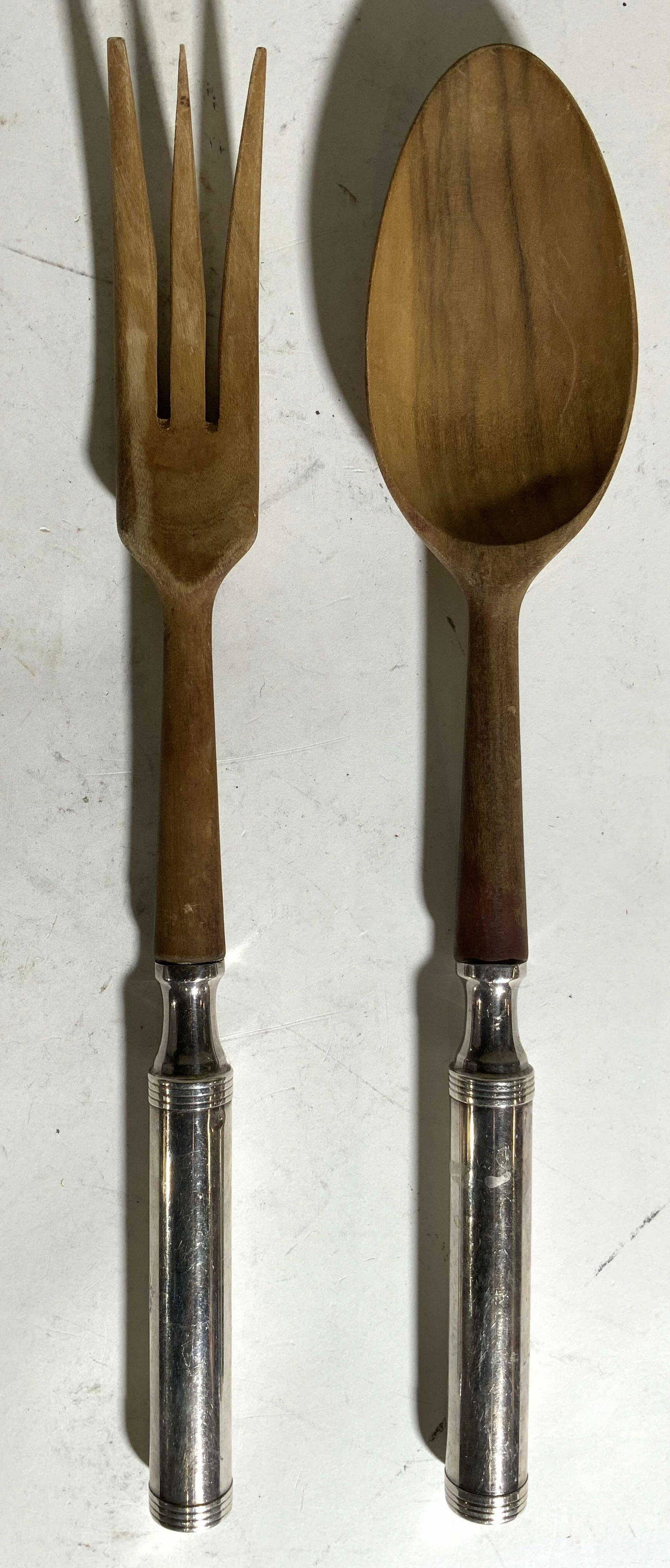 Lot 2 Sterling Silver Handle Salad Servers (1 of 8)