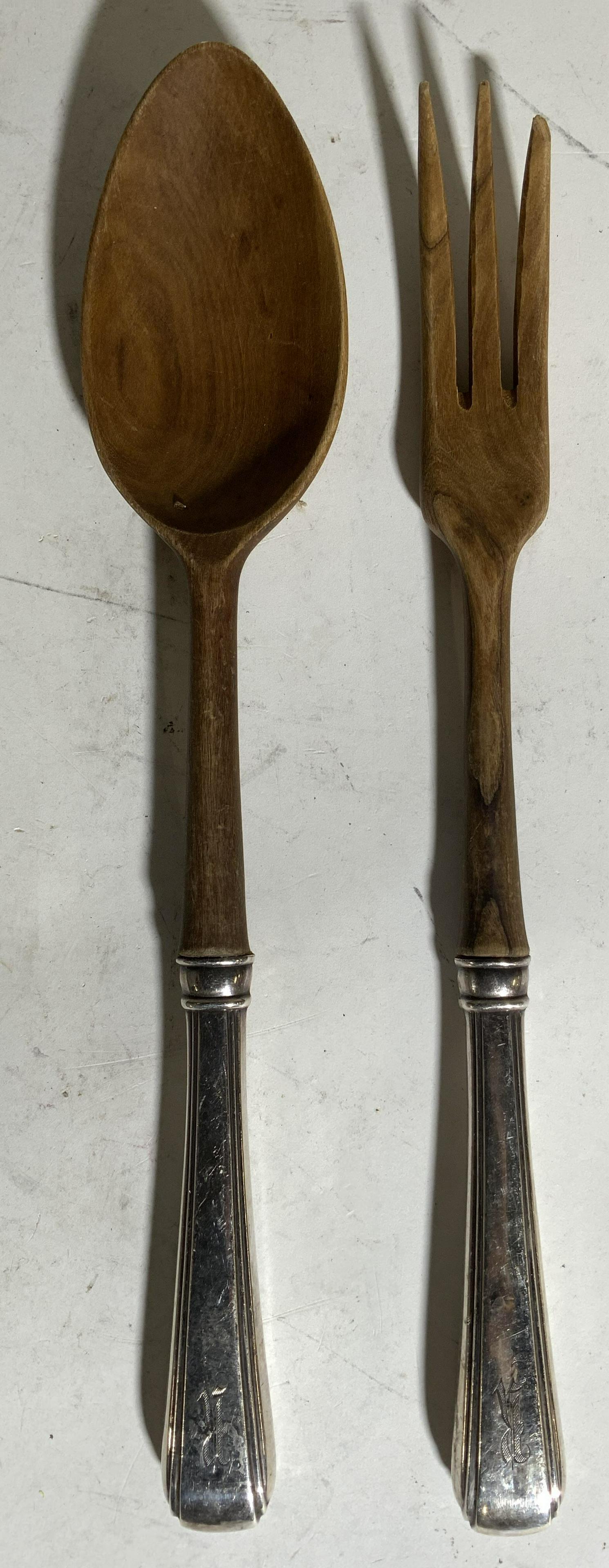 Lot 2 Sterling Silver Handle Salad Servers (1 of 7)