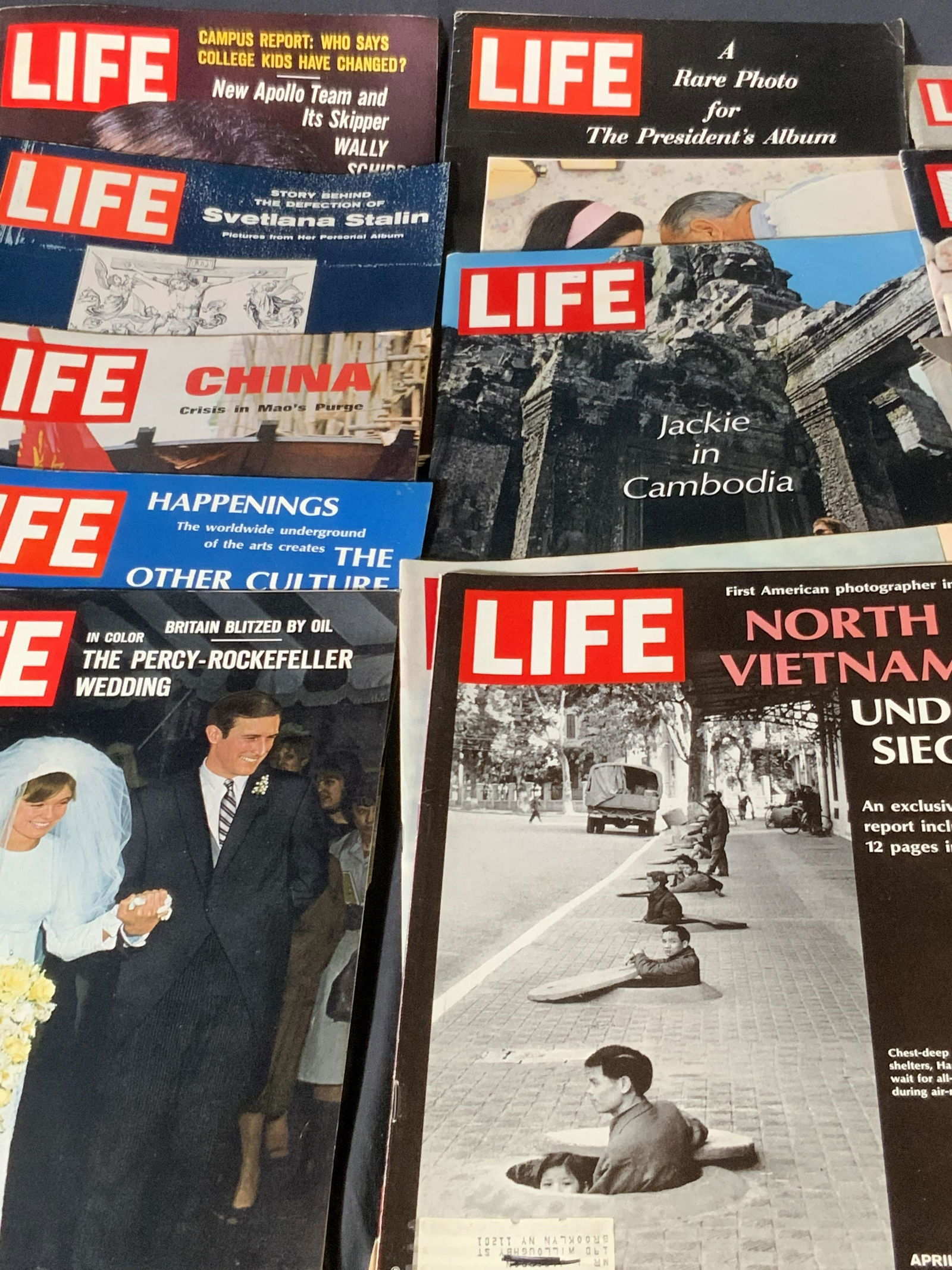 Lot 14 Collectible Vintage 1967 LIFE Magazines (1 of 10)