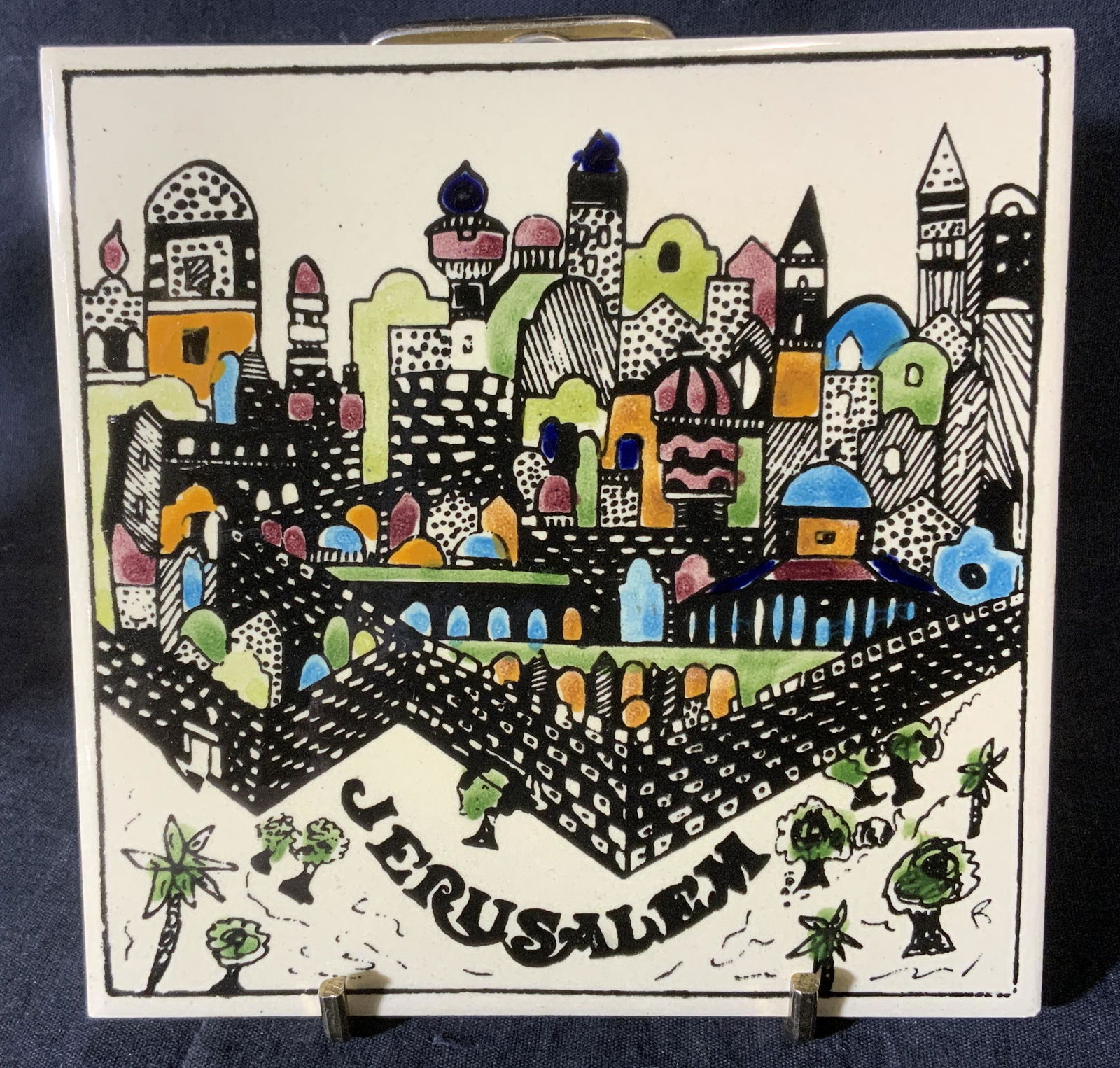 Lot 4 Ceramic Countertop Trivets (1 of 7)