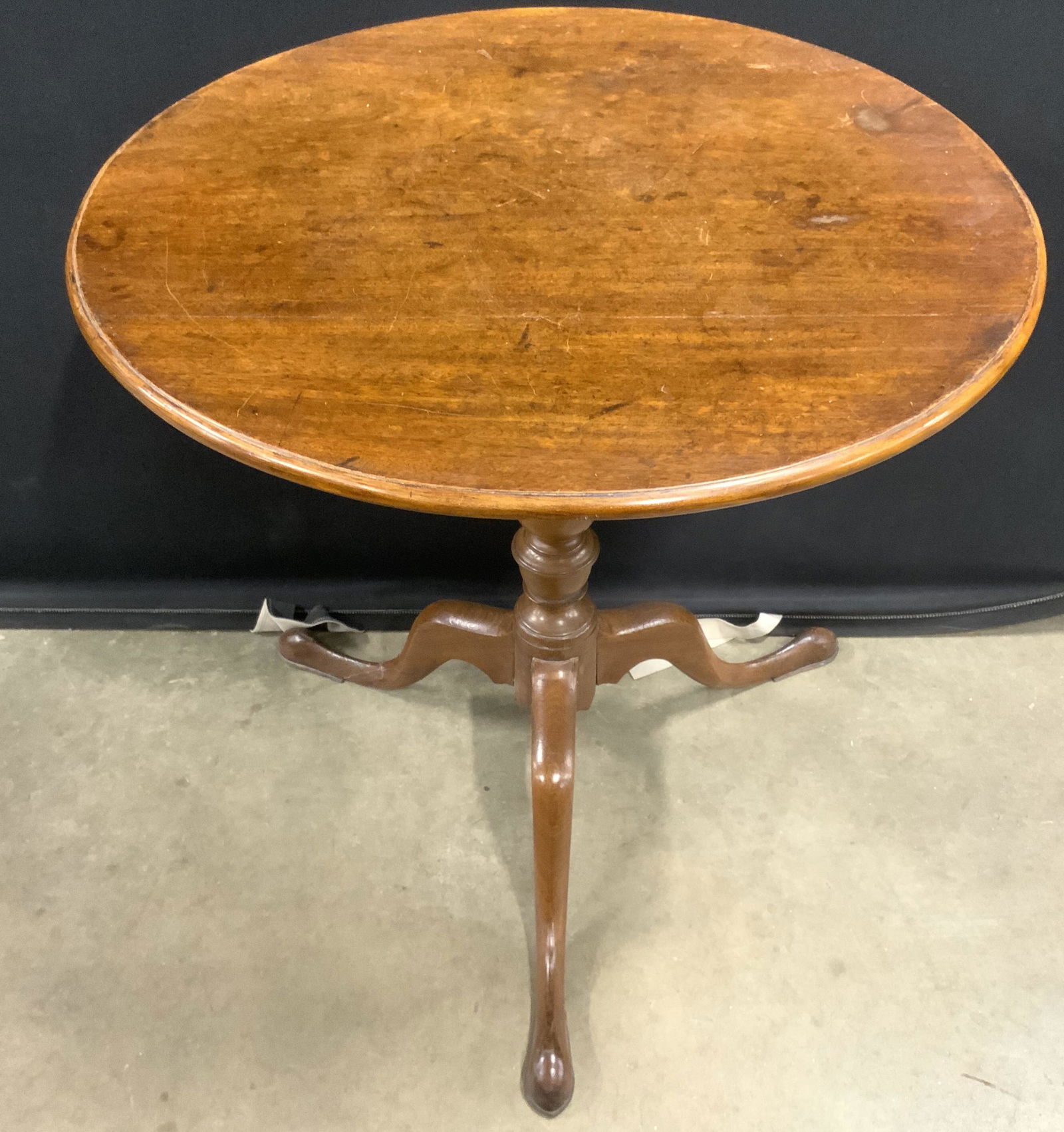 Vintage Carved Wooden Pedestal Table (1 of 10)