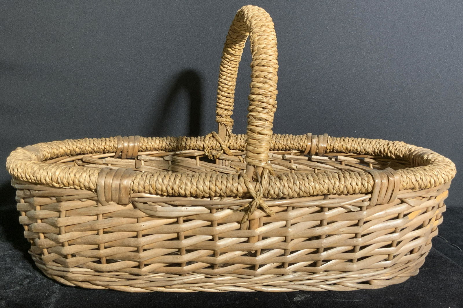 Hand Woven Handled Wicker Basket (1 of 9)