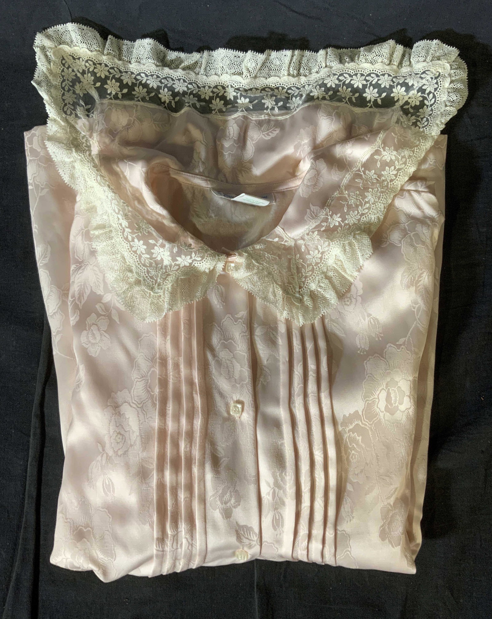 Vintage EVE STILLMAN Nightshirt & Pants: Vintage EVE STILLMAN Nightshirt & Pants, never worn, original tags still attached, labels read ‘New York Eve STILLMAN Couture 41% nylon 38% polyester 21% cotton M’, in original box, Vintage clothi