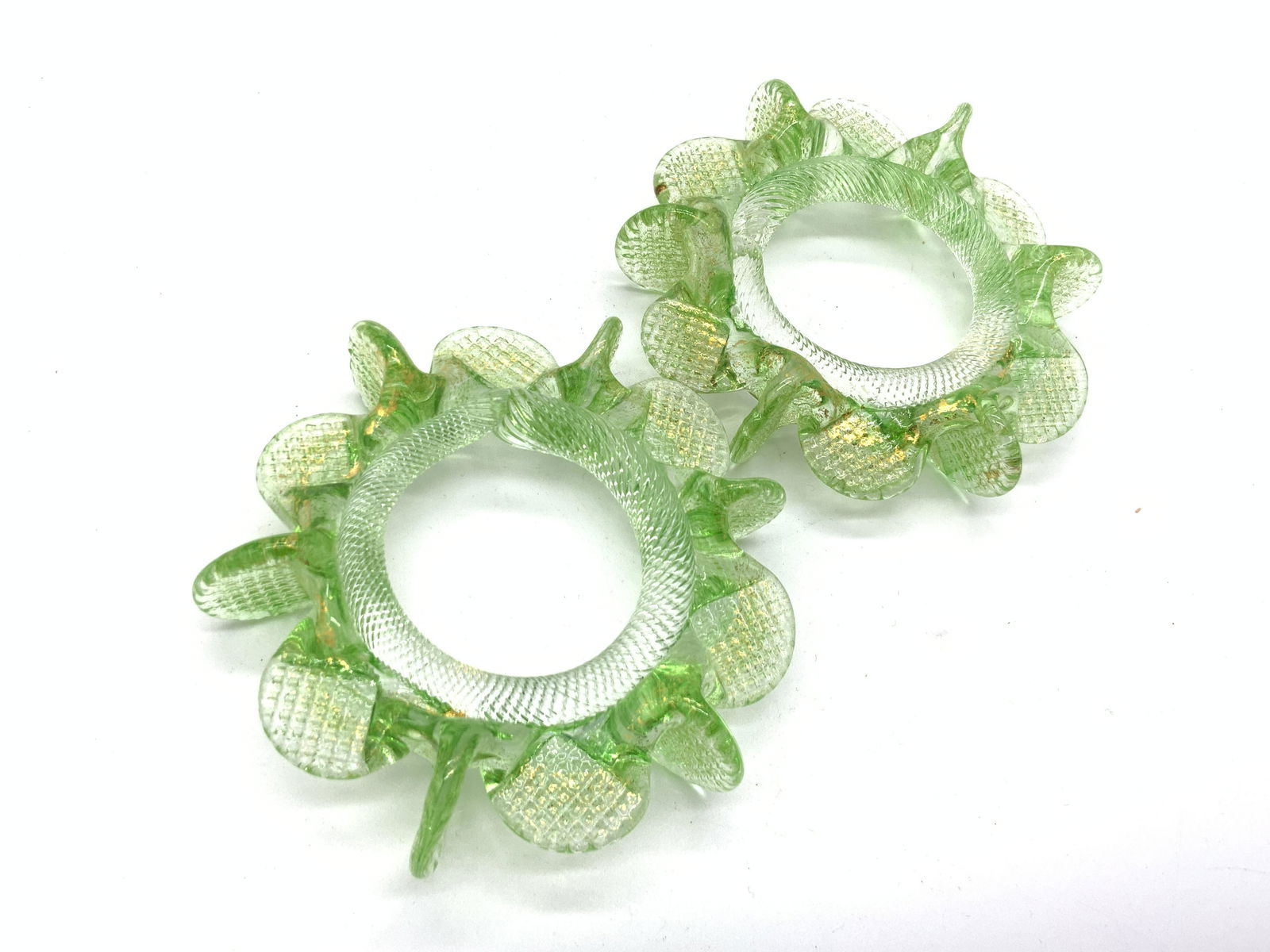 Set 8 Green Art Glass Napkin Rings (1 of 11)