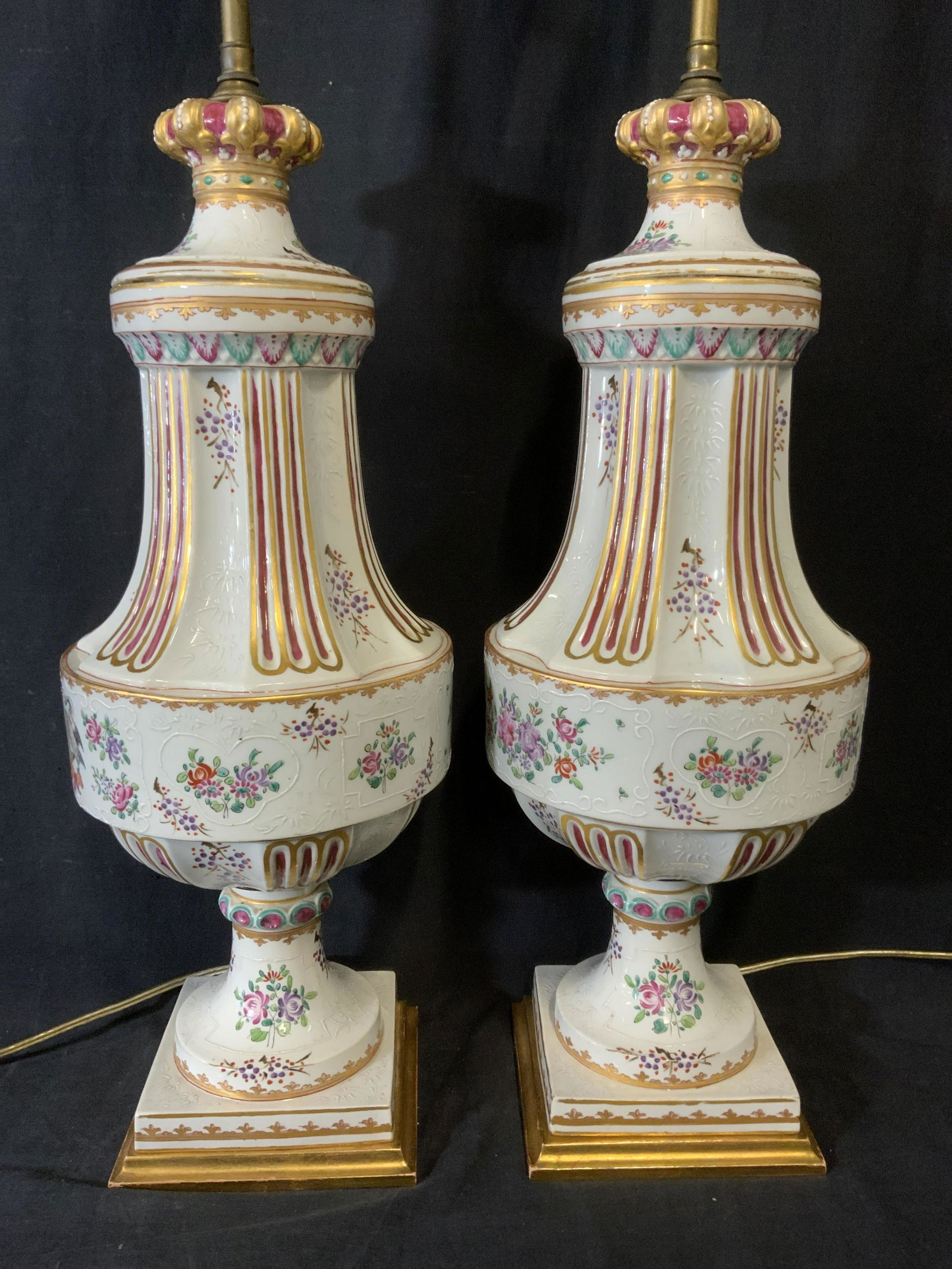 Pair SAMSON Style Hand Painted Lamps (1 of 12)