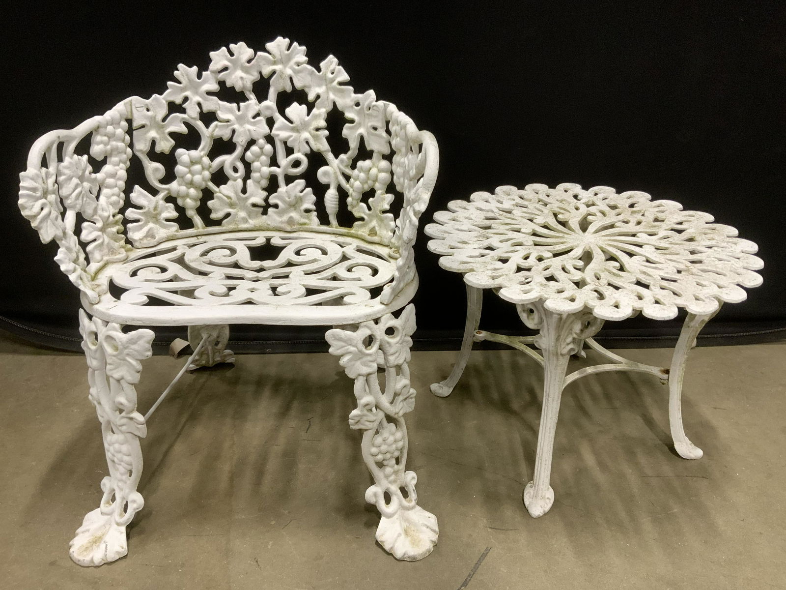 Set 4 Iron Outdoor Furniture (1 of 12)