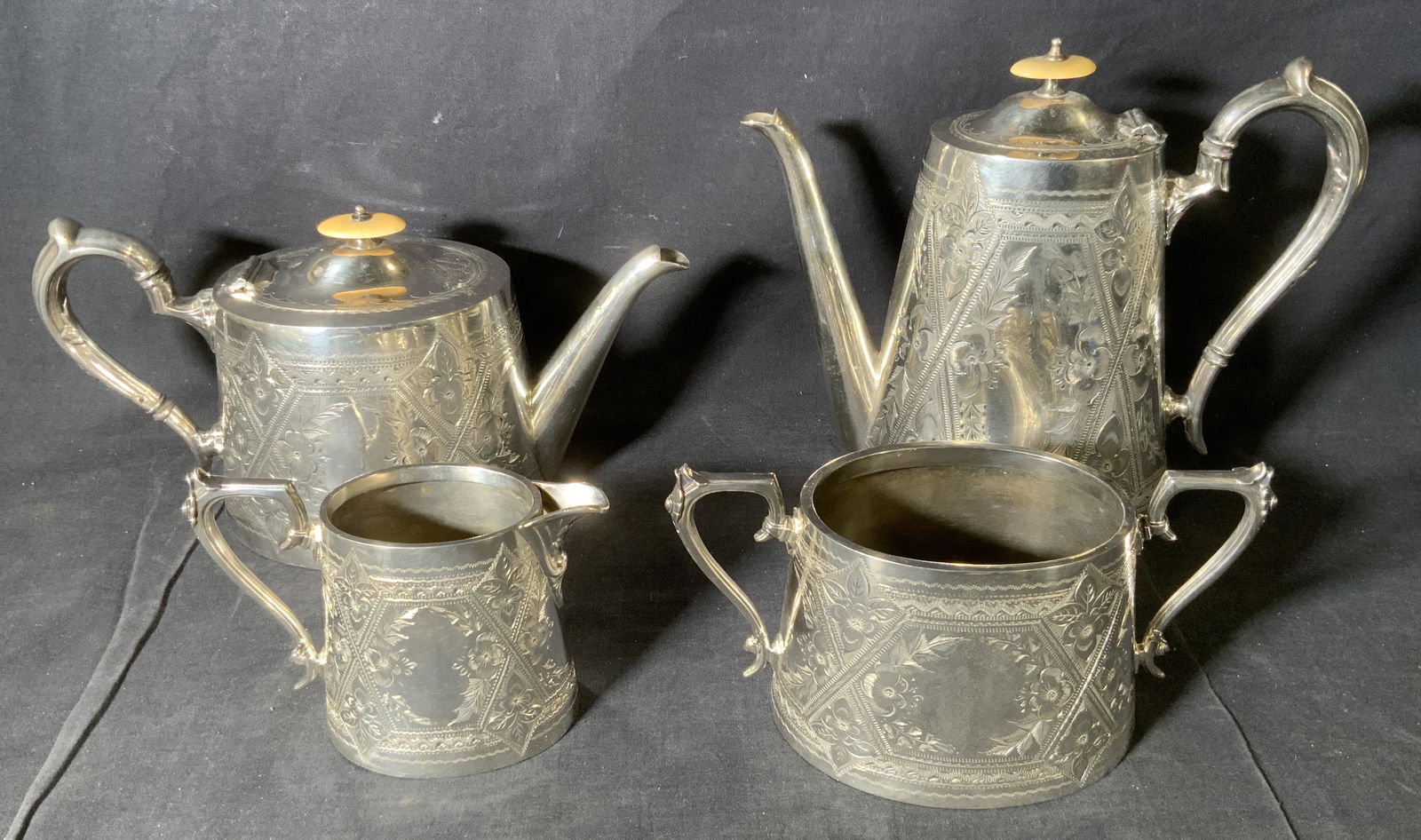 Set 4 THOMAS OTLEY & SONS Silver Plated Tea Set (1 of 10)