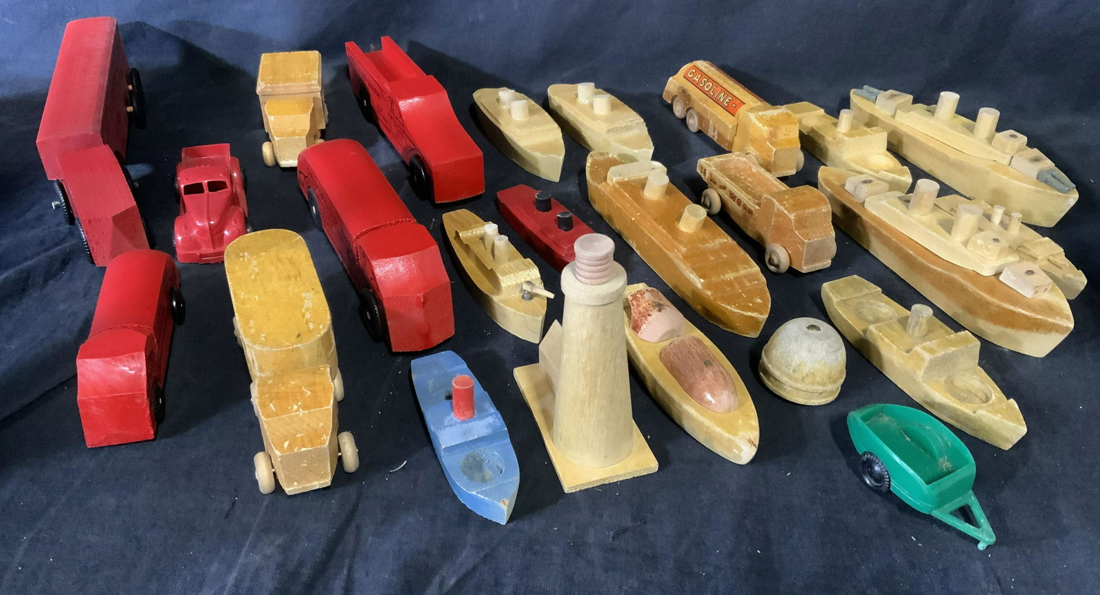 Vintage Group Lot Assorted Toys (1 of 20)