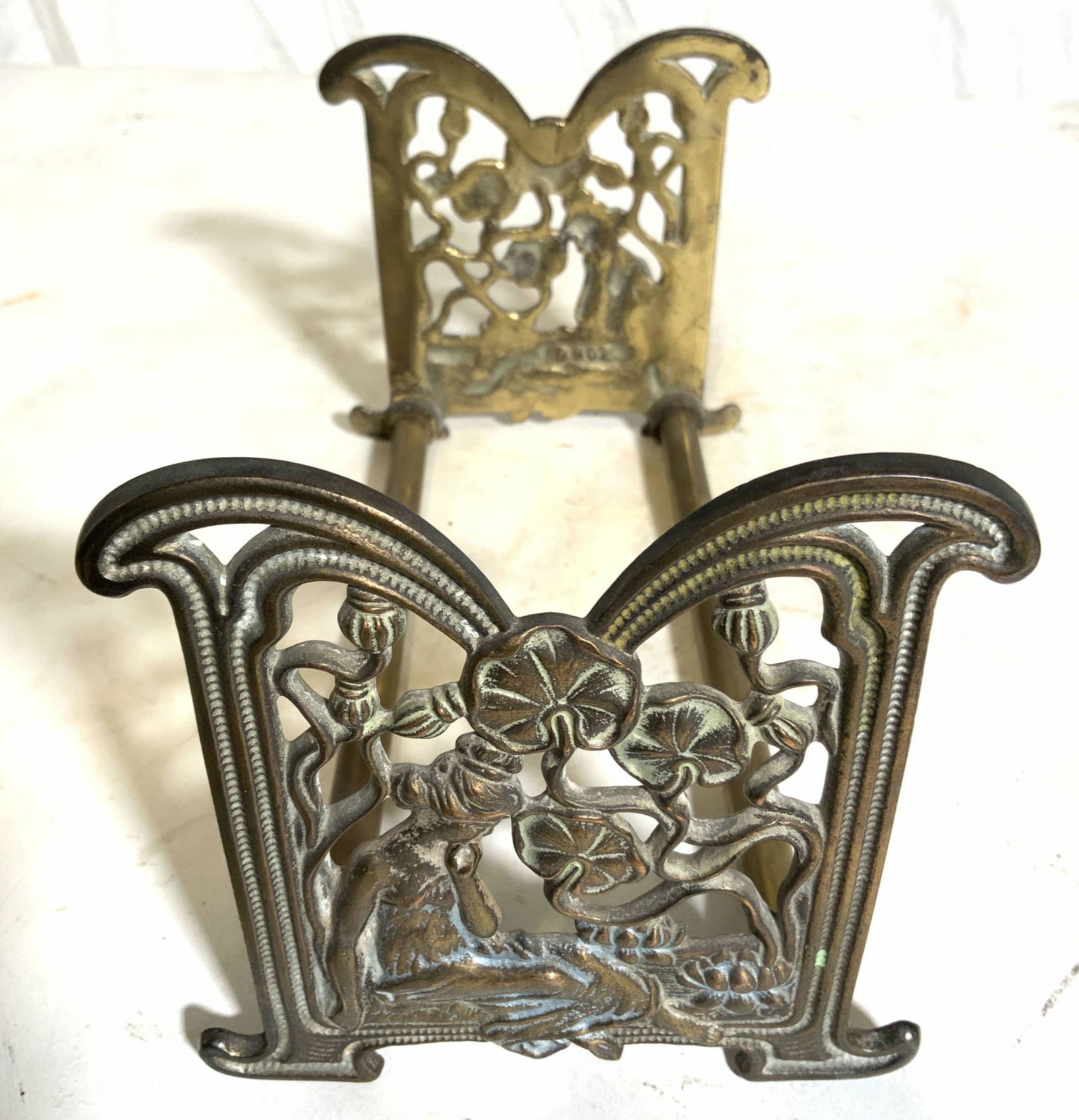 Vintage Ornate Brass Extendable Bookend (1 of 8)