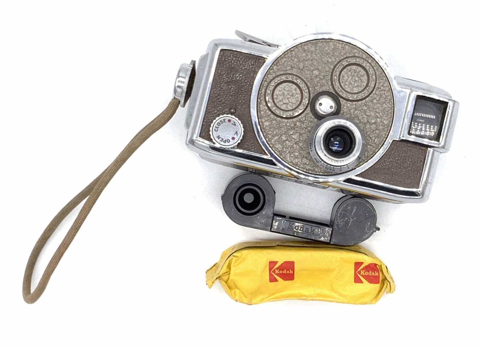 Vintage 1952 REVERE Model 44 Movie Camera (1 of 10)