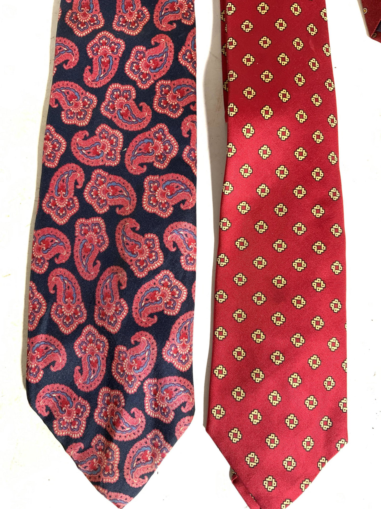 Lot 9 Assorted Men?s Silk Neckties (1 of 8)