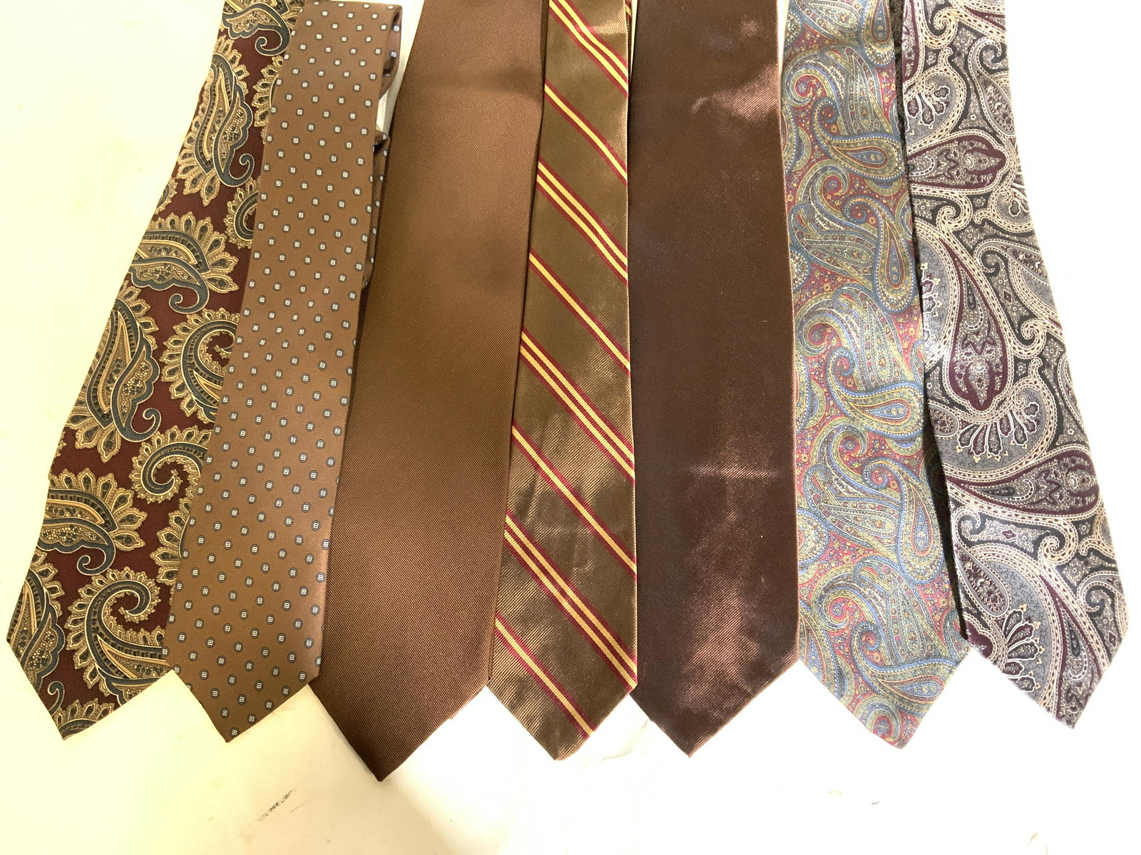 Lot 7 Assorted Silk Men?s Neckties (1 of 8)