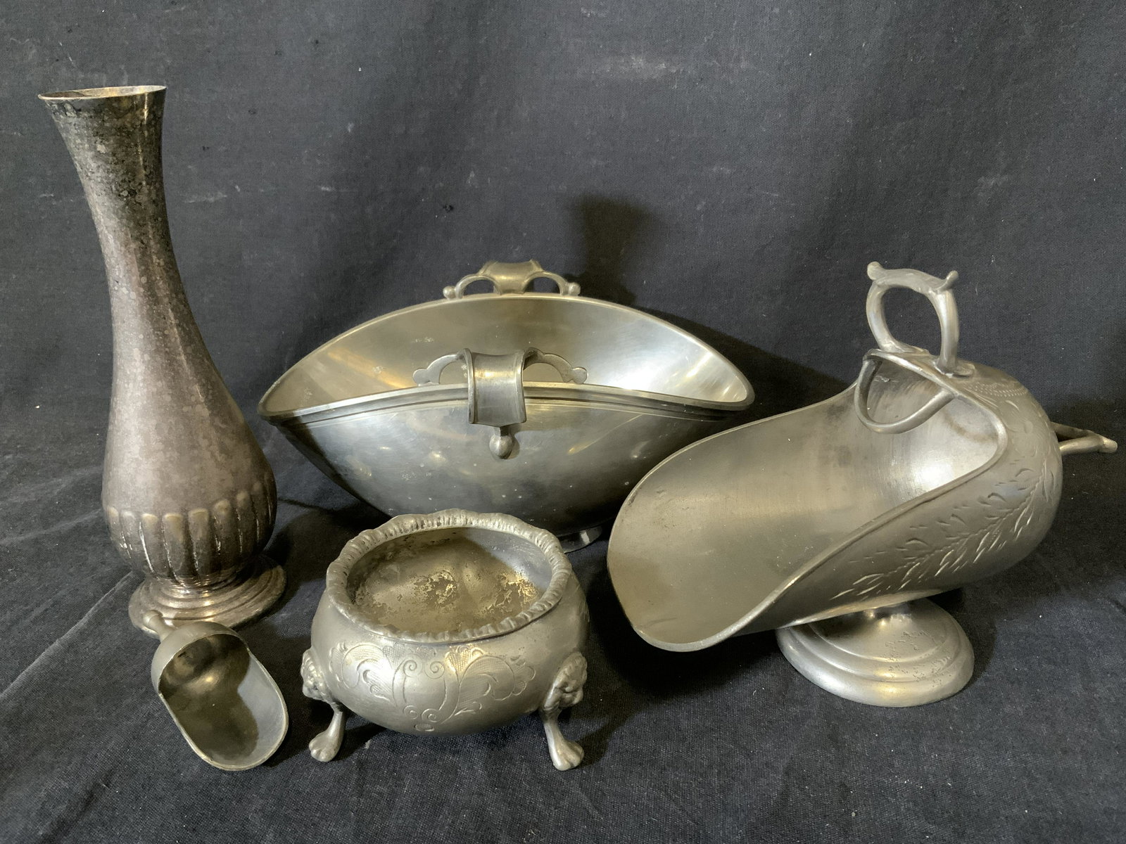 Lot 5 Vintage Decorative Pewter Accessories (1 of 10)