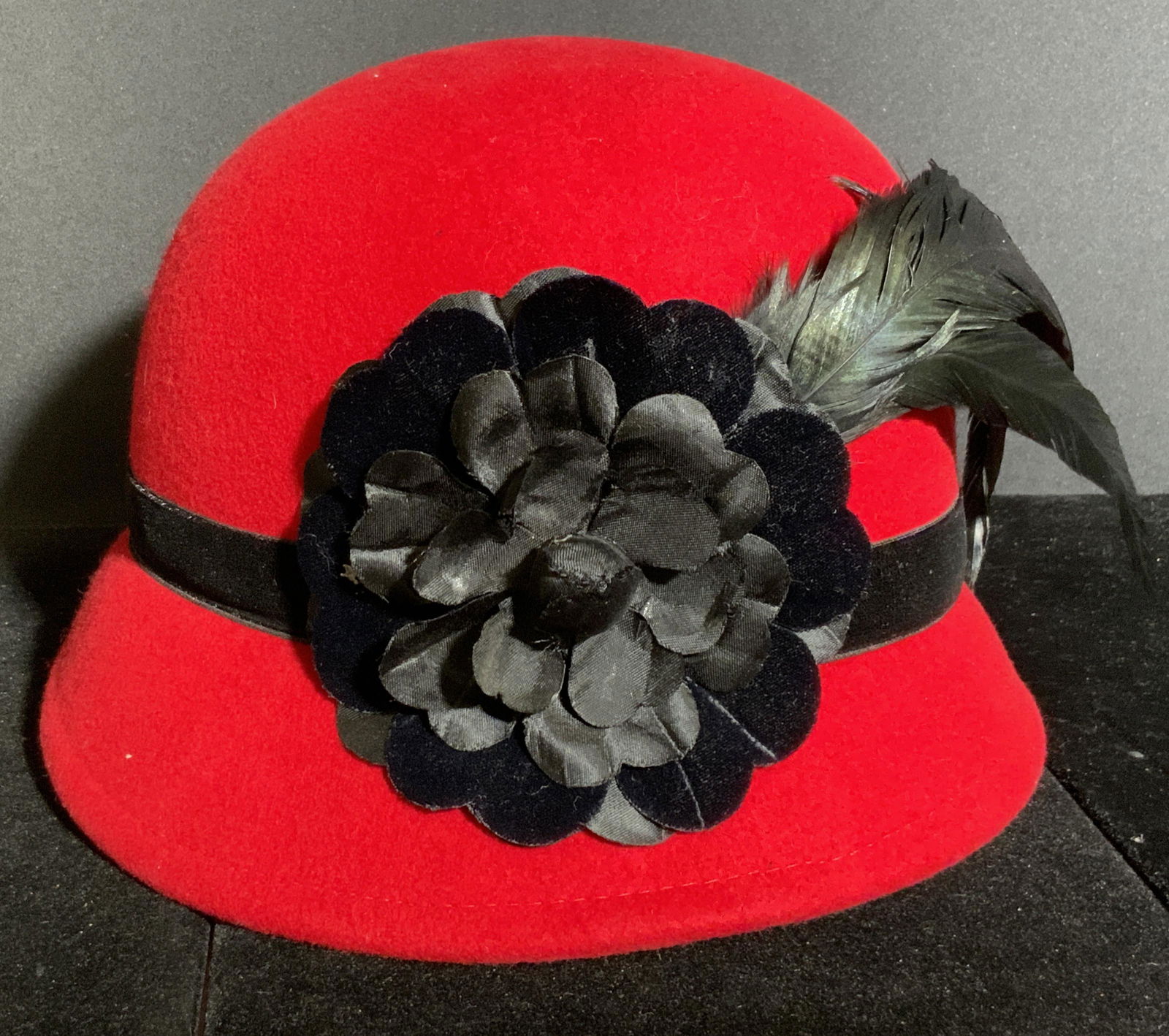 Vintage BETMAR Red Wool Felt Feathered Hat (1 of 9)