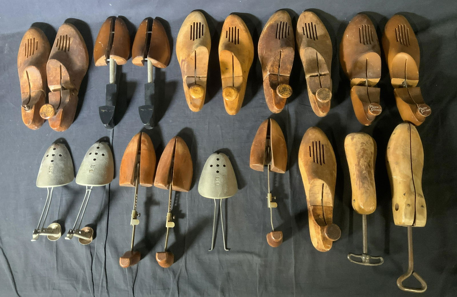 Lot 19 Vintage Metal and Wood Shoe Trees (1 of 7)