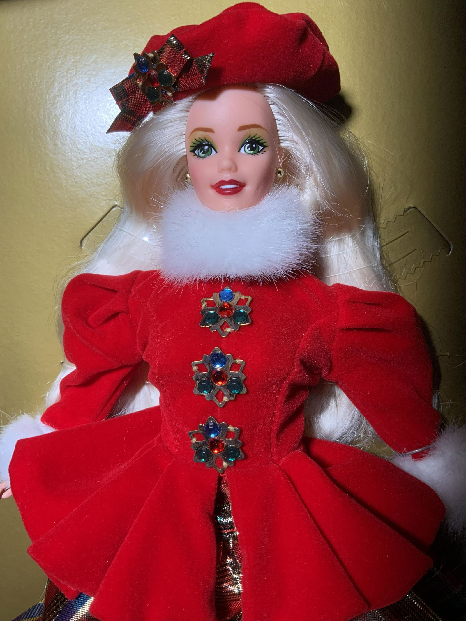 1996 Jewel Princess Barbie Doll (1 of 5)