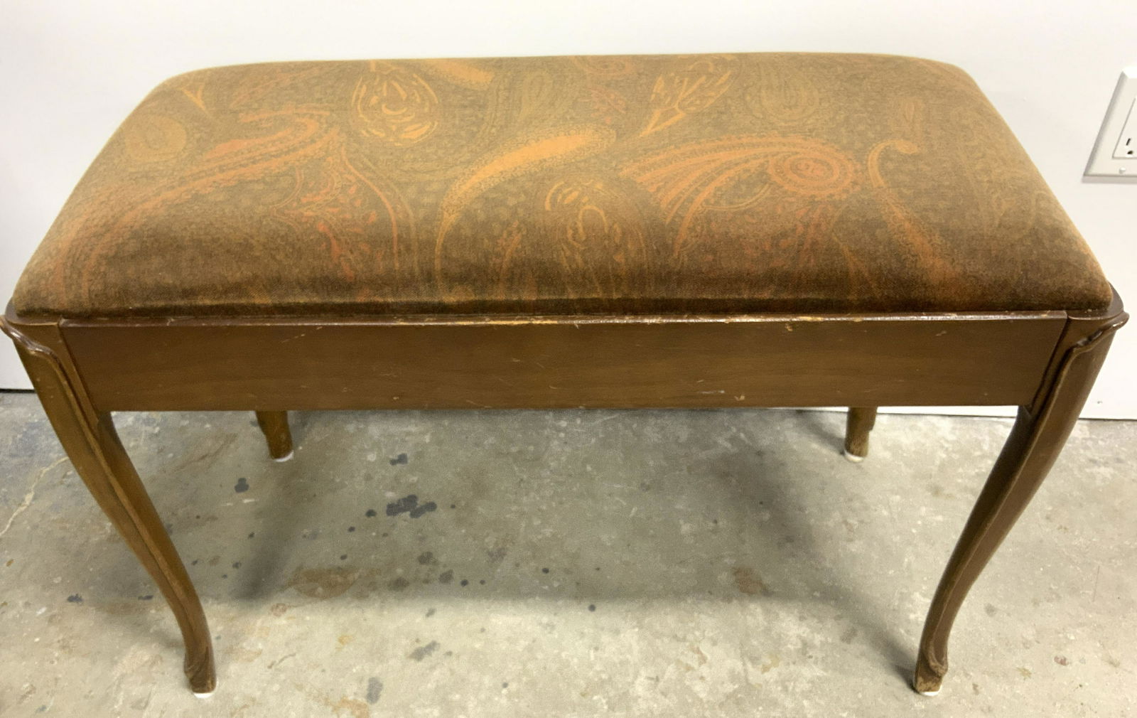 Vtg Wooden Cabriole Leg Upholstered Seat Bench (1 of 8)