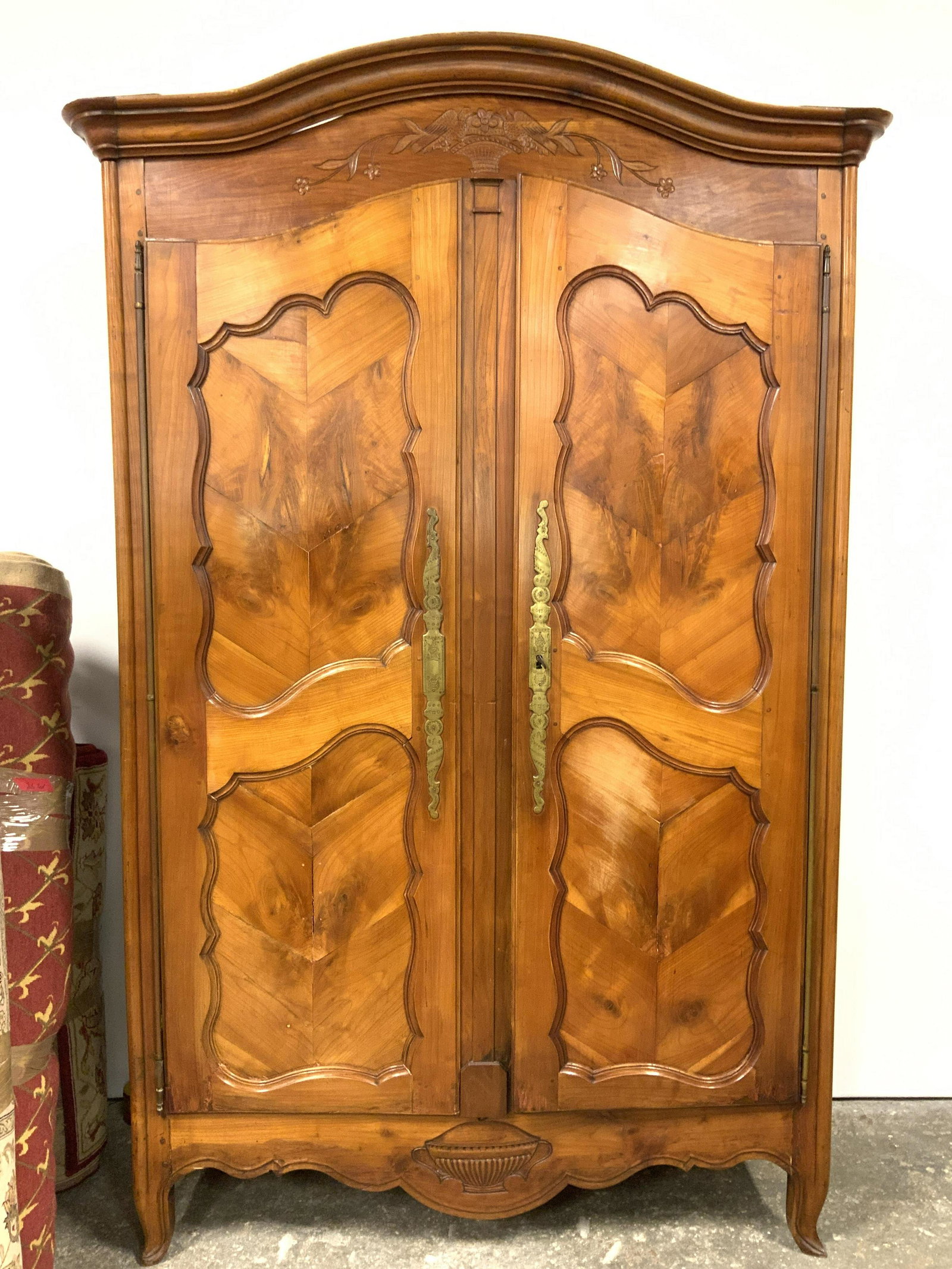 Antique Carved Wooden Country French Hutch (1 of 10)