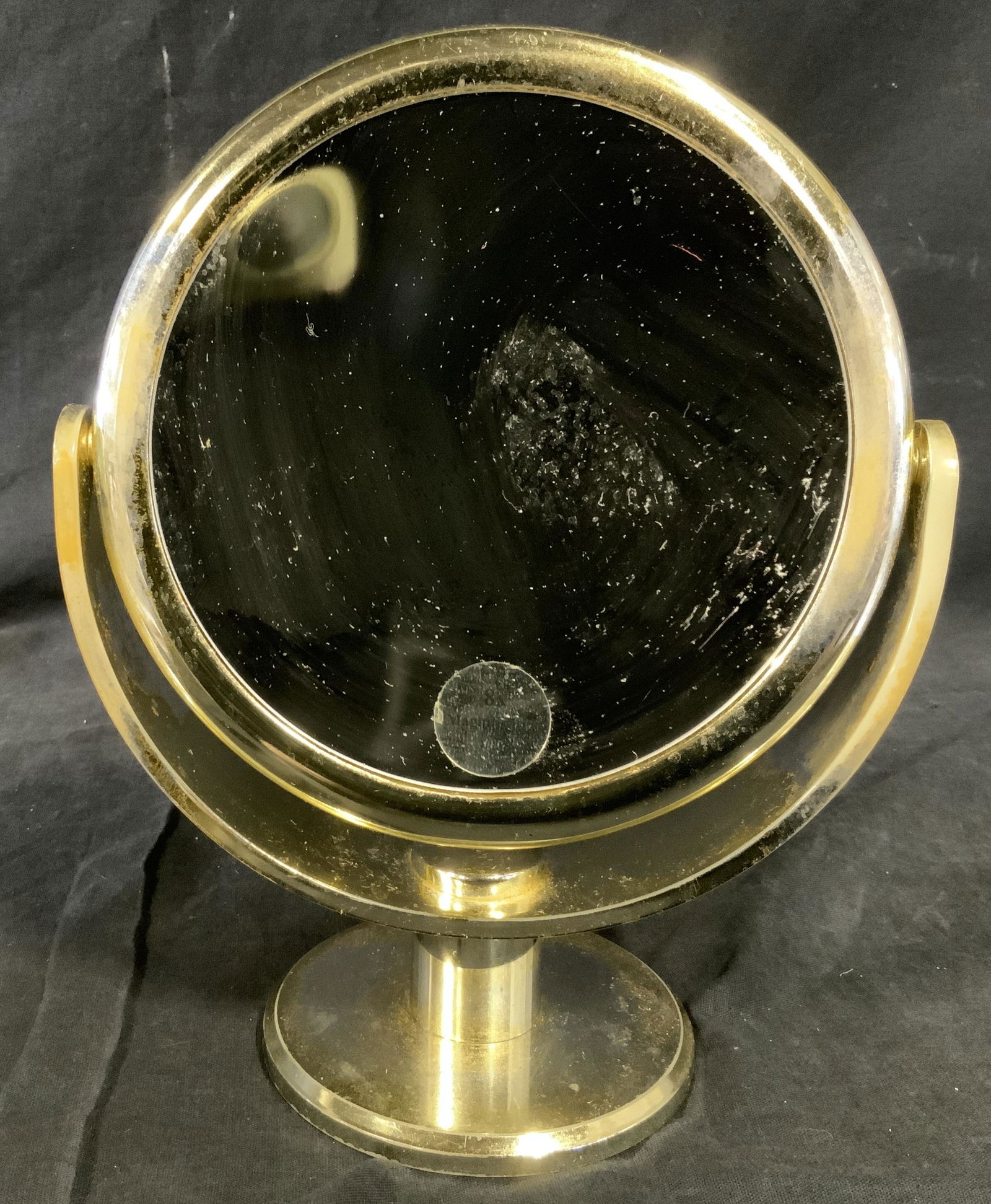 Vanity Magnifying Vanity Mirror (1 of 5)