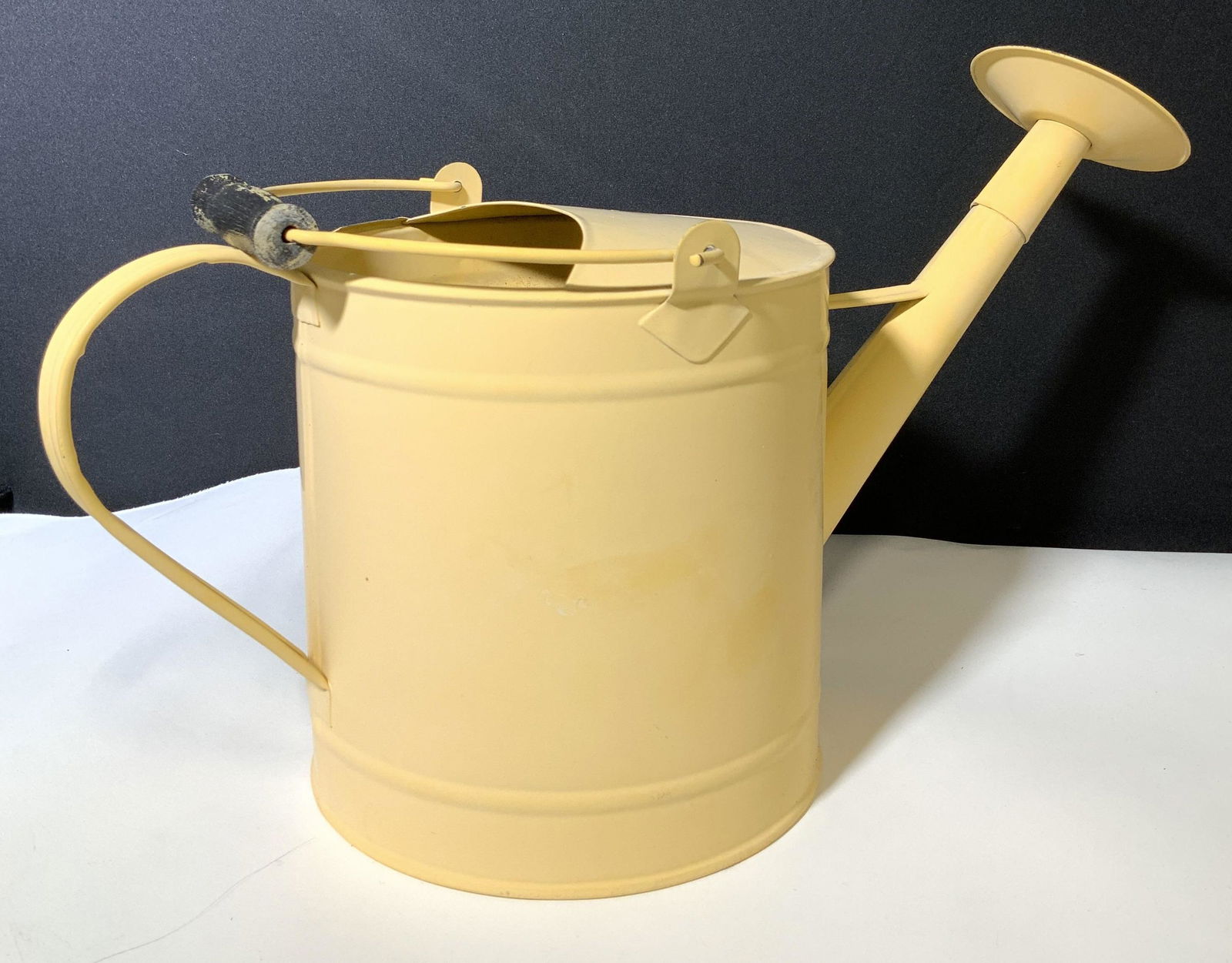Yellow Toleware Water Can w Handle (1 of 5)
