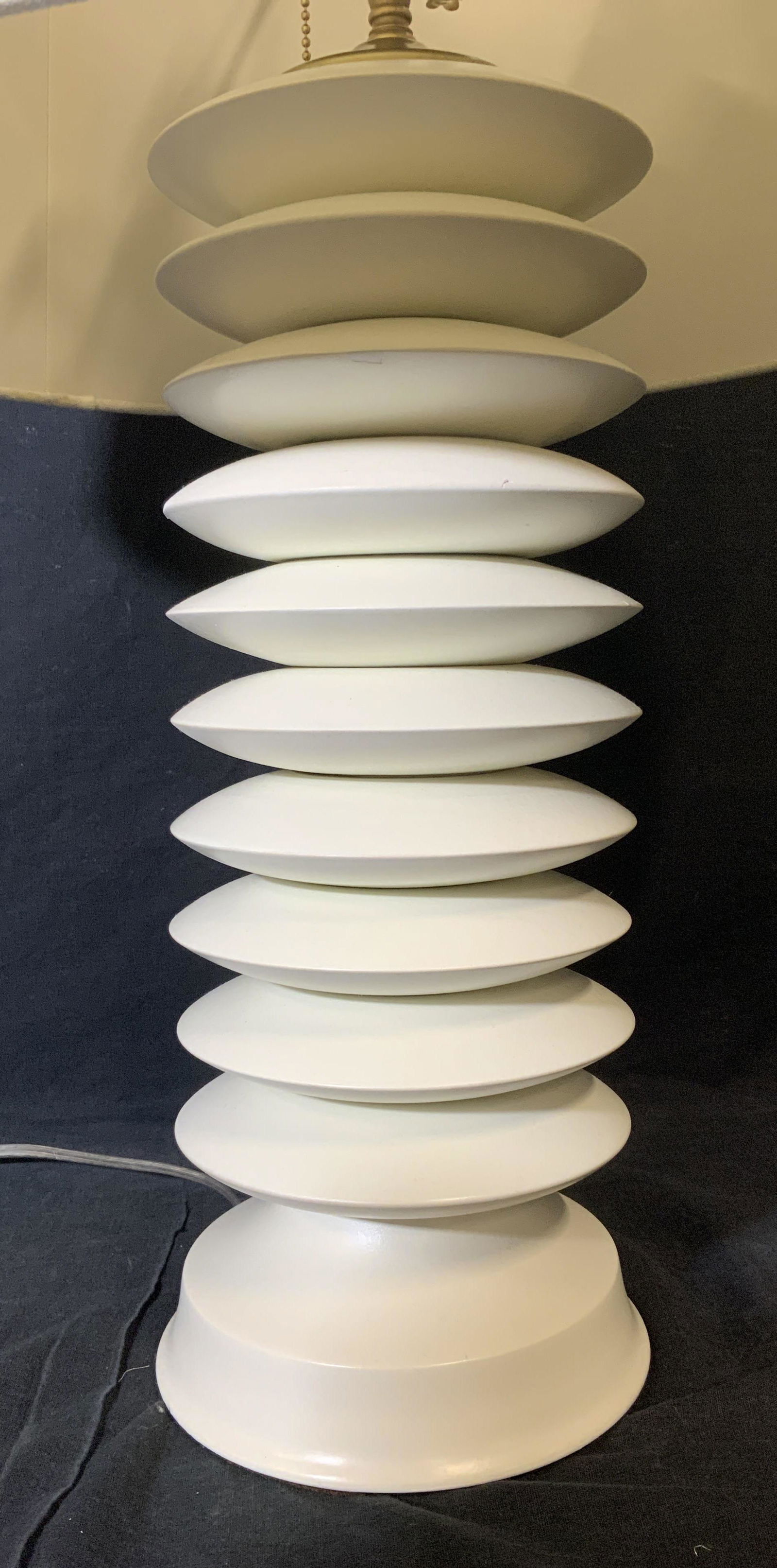 Modern White Ceramic Lamp (1 of 6)