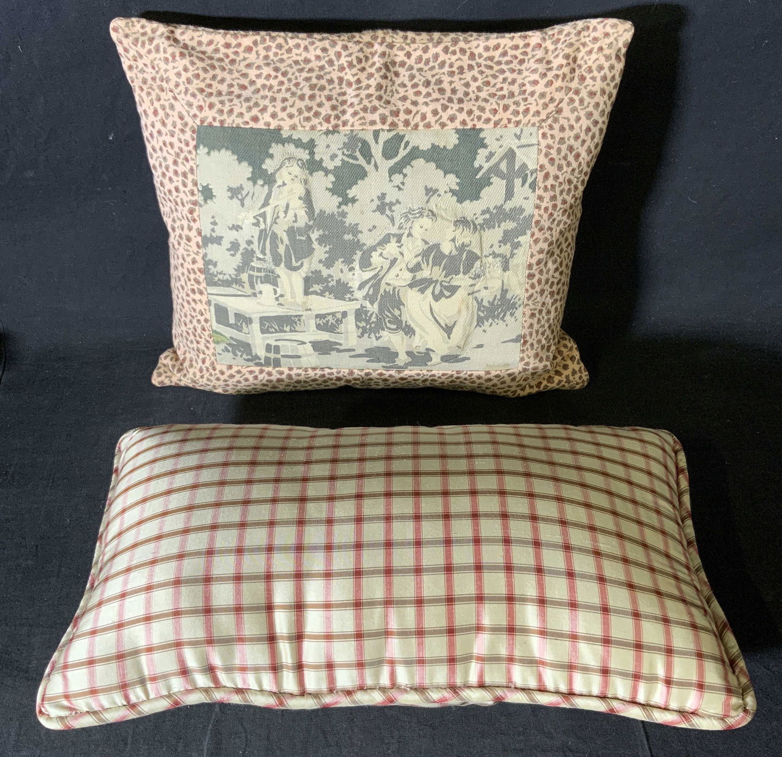 Lot 2 Plaid and Leopard Print Throw Pillows (1 of 6)