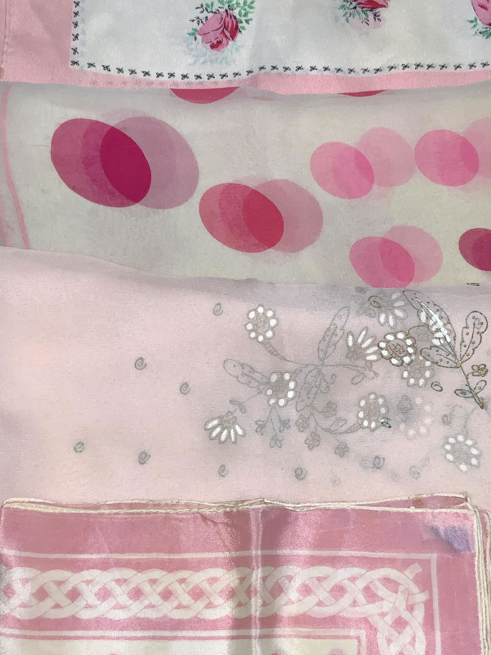 Lot 4 Vntg Patterned Pink Silk Fashion Scarves (1 of 10)