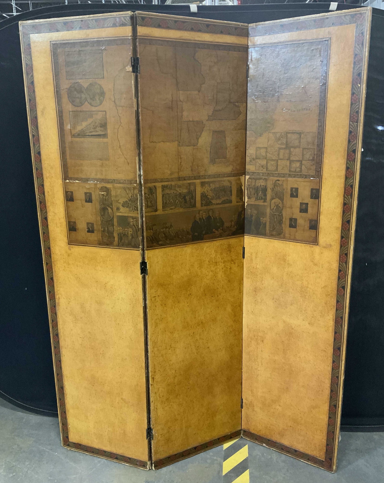 Vintage USA Map Pictorial Screen Divider: Vintage USA Map Pictorial screen divider, exterior of screen decorated with a vintage travelers map of the US along with various pictorial scenes of the founding fathers, exterior potentially collaged