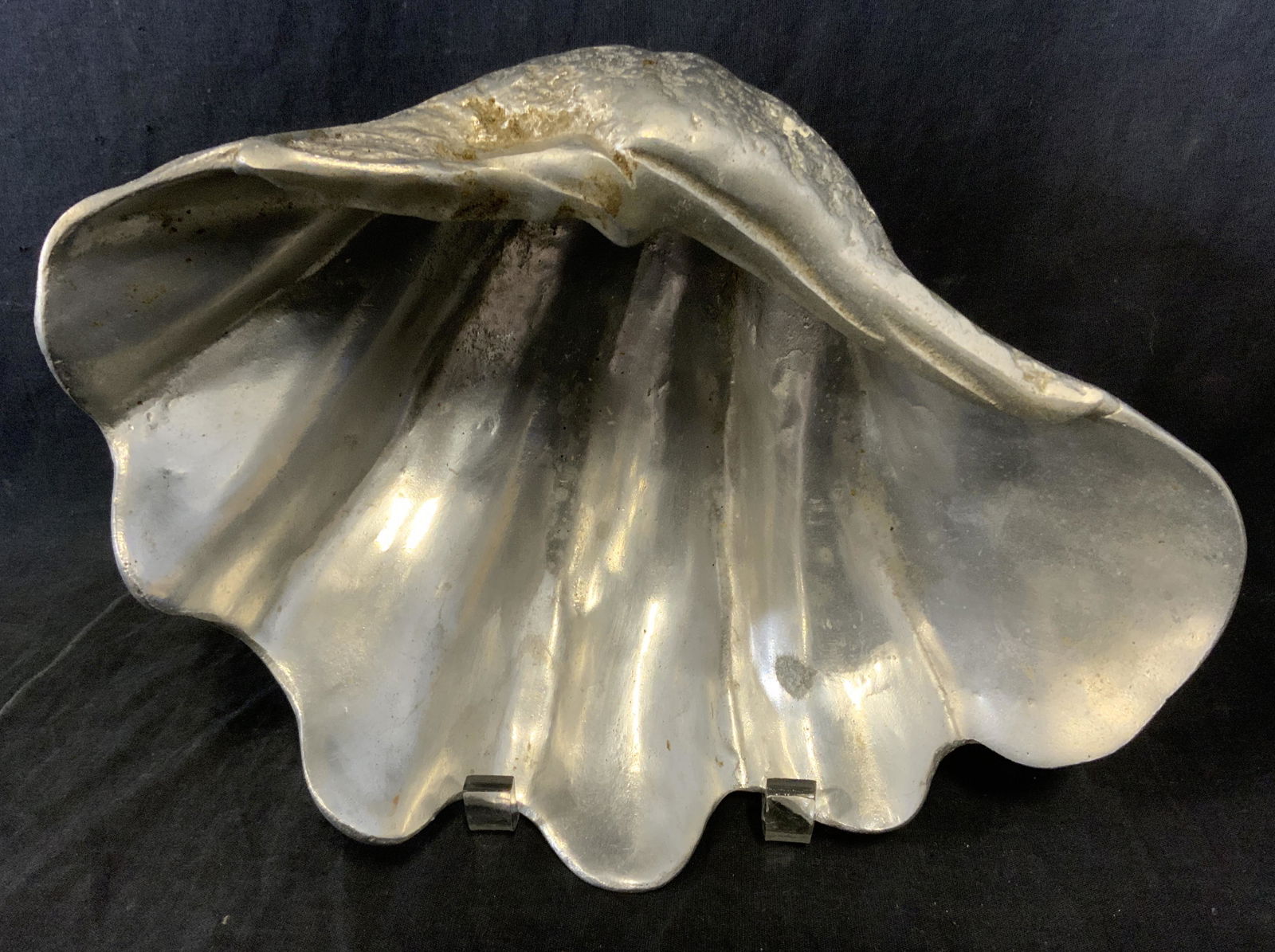 Lot 2 Metal Decorative Accessories (1 of 5)