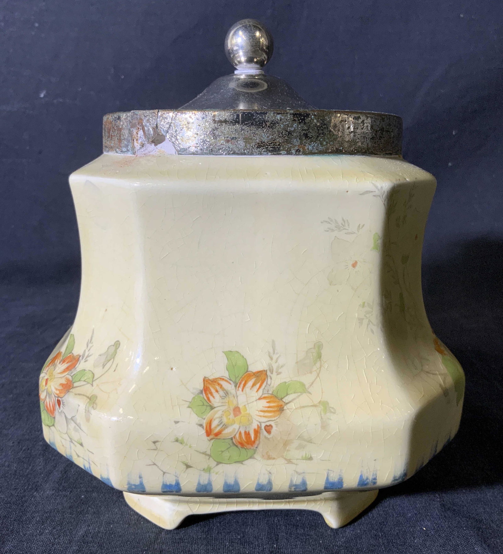 Vintage PARROTT & CO Ceramic Biscuit Barrel: Vintage PARROTT & CO Ceramic Biscuit Barrel, stamp reads ‘Coronet Ware PARROTT & Co Bursiem’, remainder of inscription illegible, measures 7 inches tall x 5 7/8 inches wide, surface wear to piece,