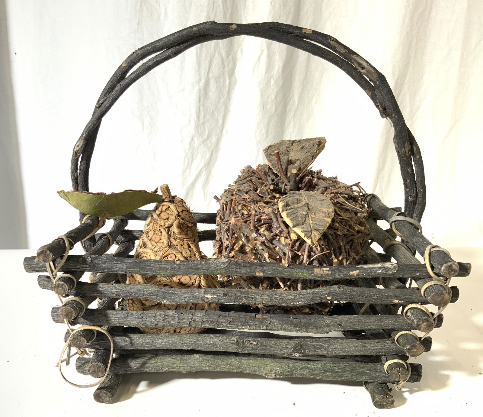 Lot 2 Adirondack Style Baskets (1 of 7)