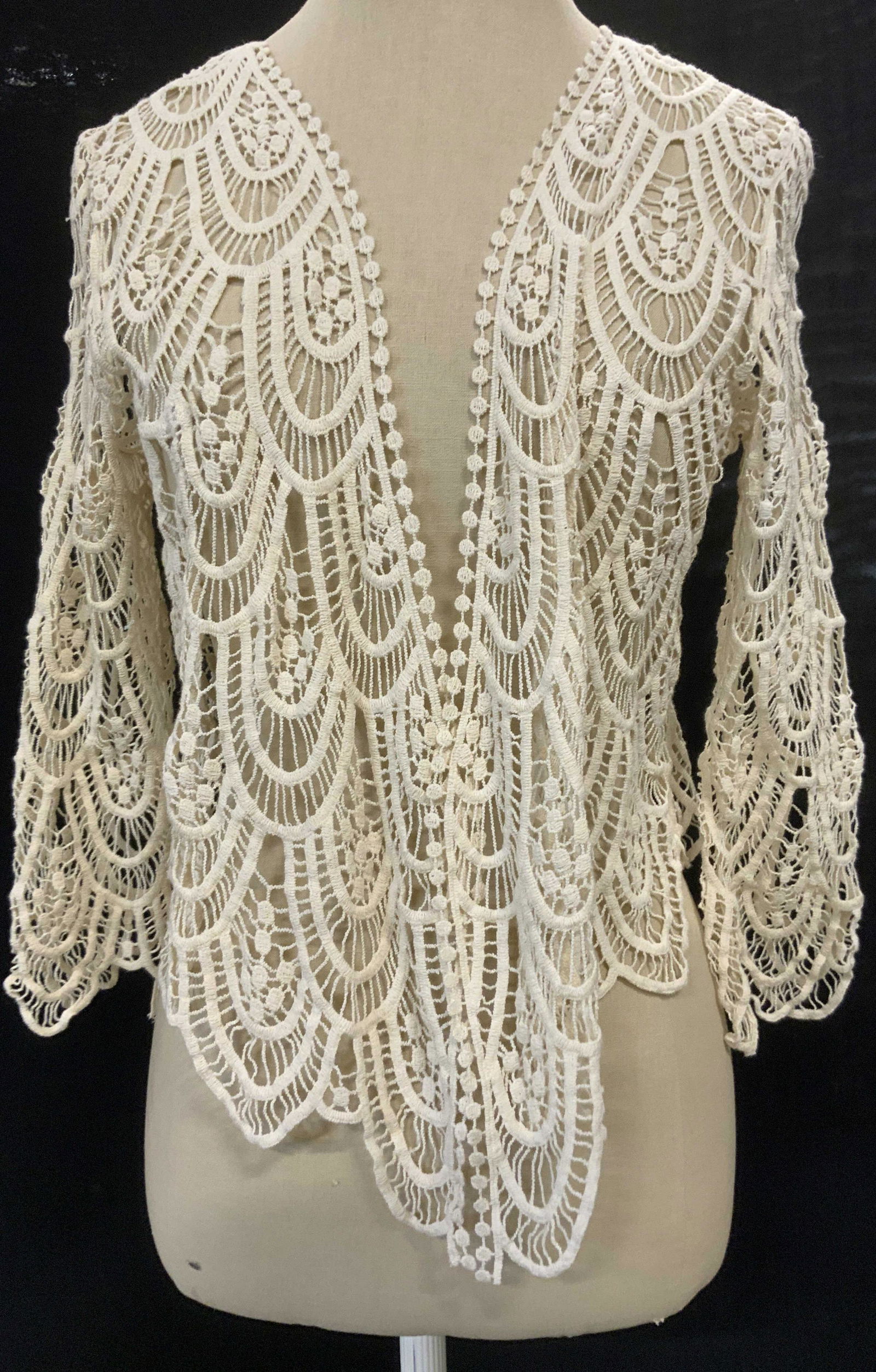 Lot 2 COSABELLA Slip & APANAGE Cardigan: Lot 2 COSABELLA Slip & APANAGE Cardigan, labels ‘COSABELLA M-M 50% Tactel 33% polyamide 17% elastane’, ‘APANAGE Collection’, approximately size S/M, wear consistent with use, COSABELLA, slip,