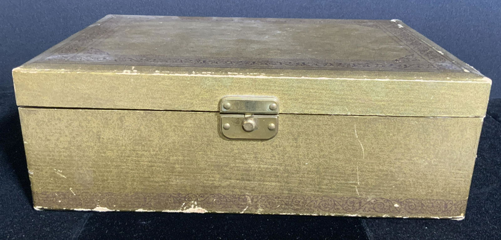 Vintage Tabletop Jewelry Box (1 of 10)
