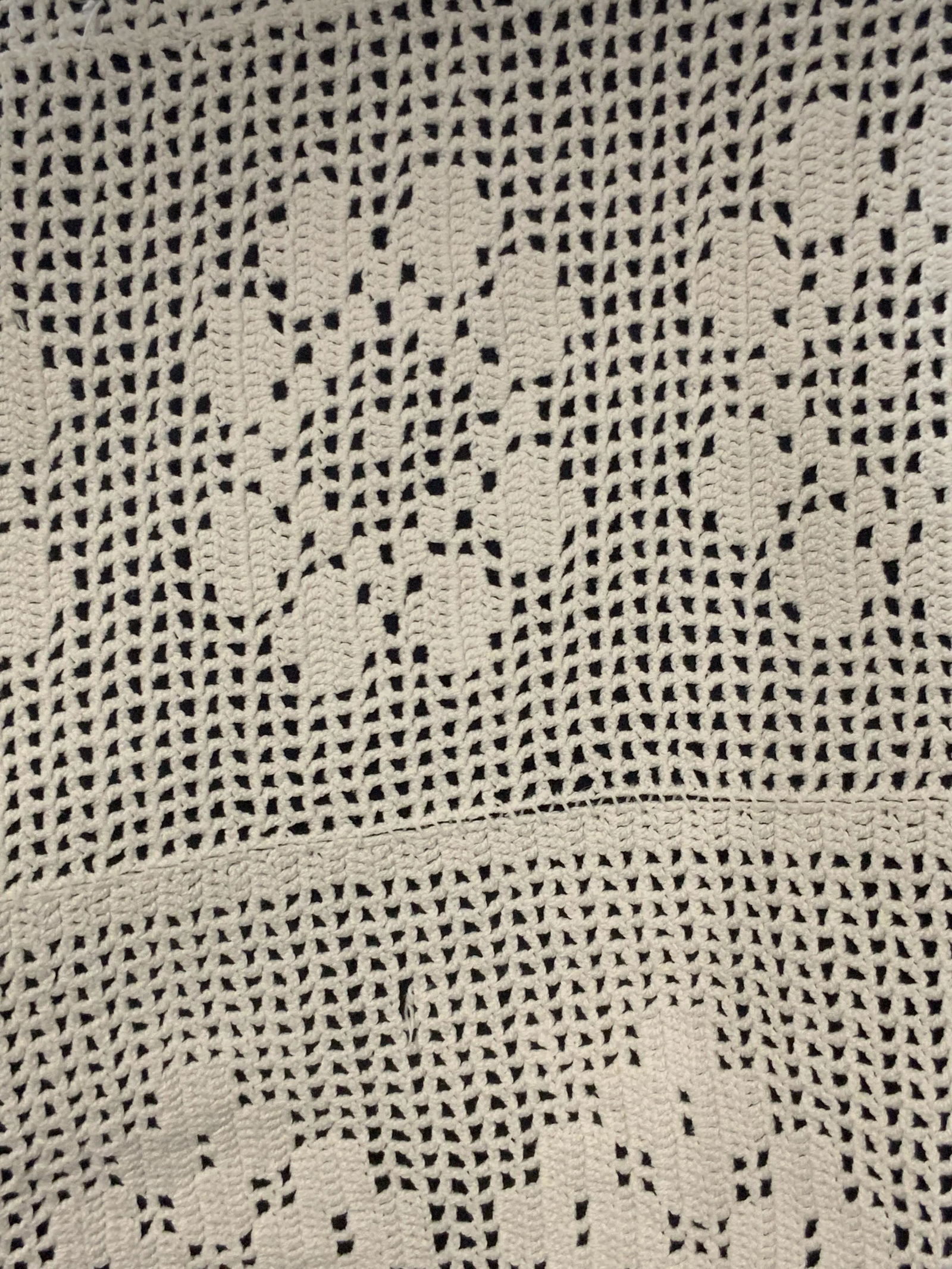 White Crochet Blanket (1 of 6)