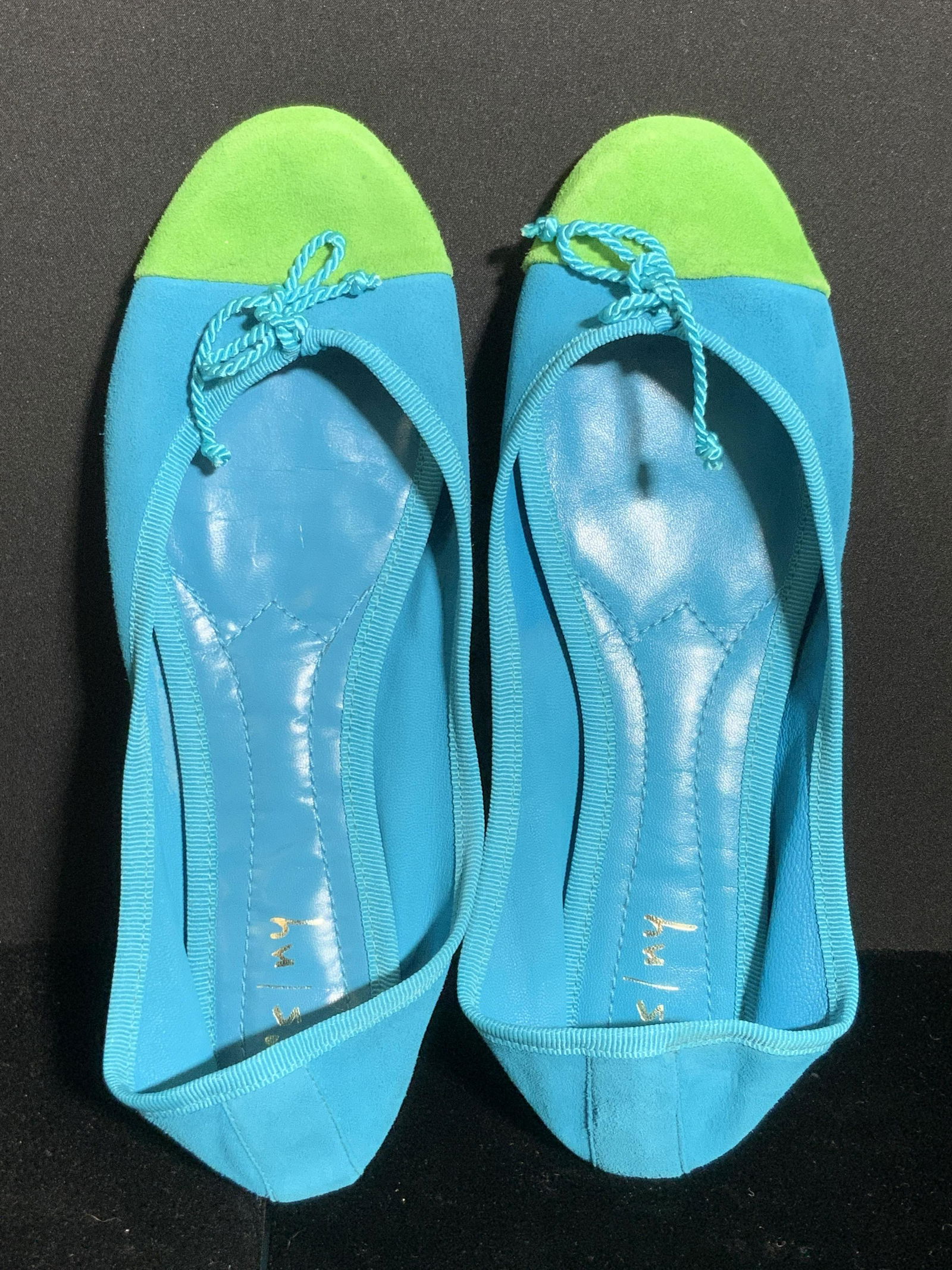 FS/NY Vibrant Blue Suede Flats W/ Original Box (1 of 7)