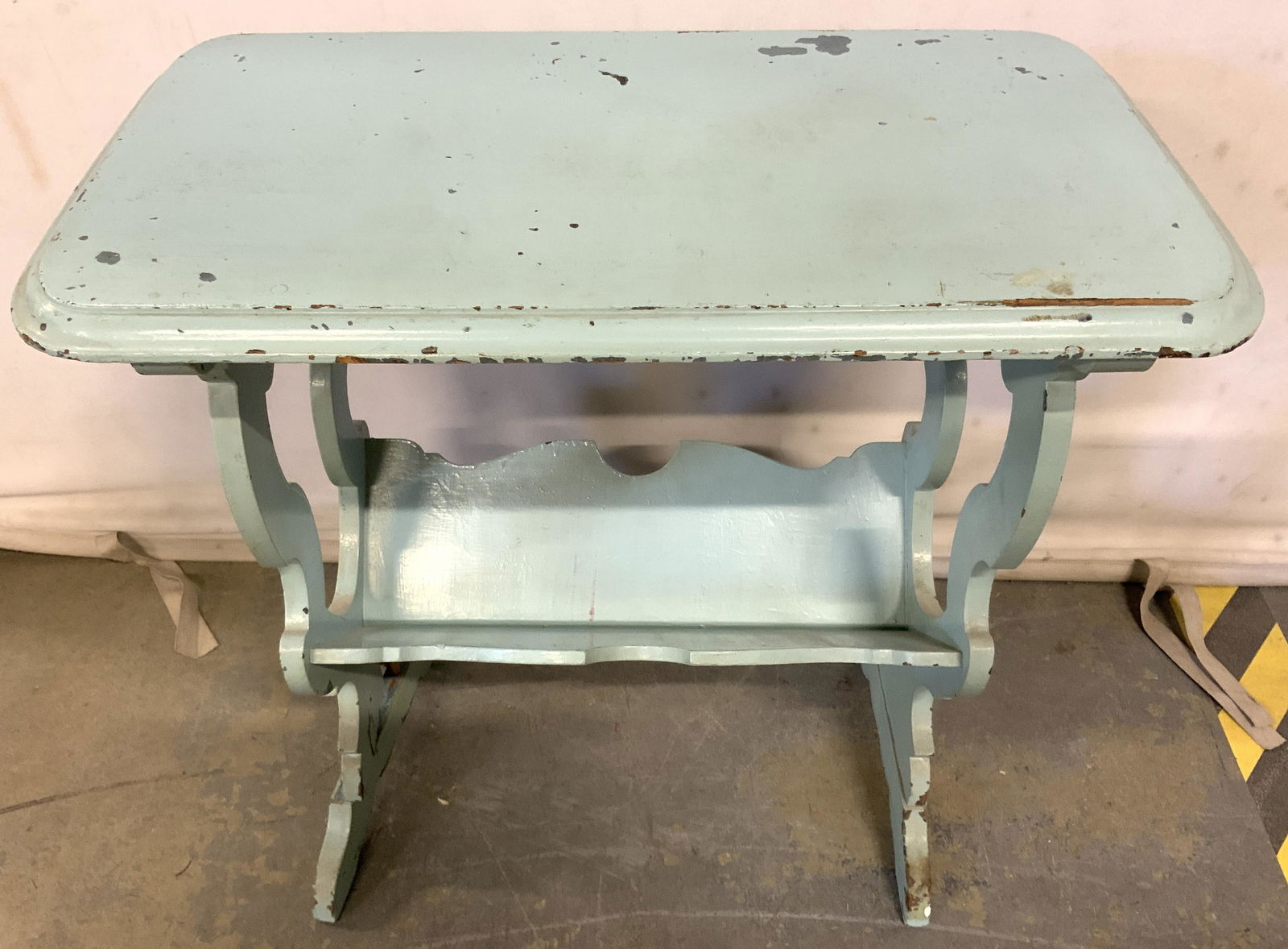 ELITE FURNITURE Vintage Wooden Side Table (1 of 8)