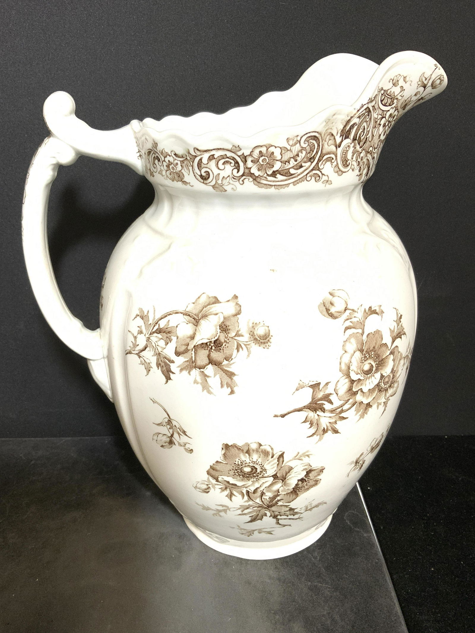 WEDGWOOD Intricately Detailed Porcelain Pitcher (1 of 10)