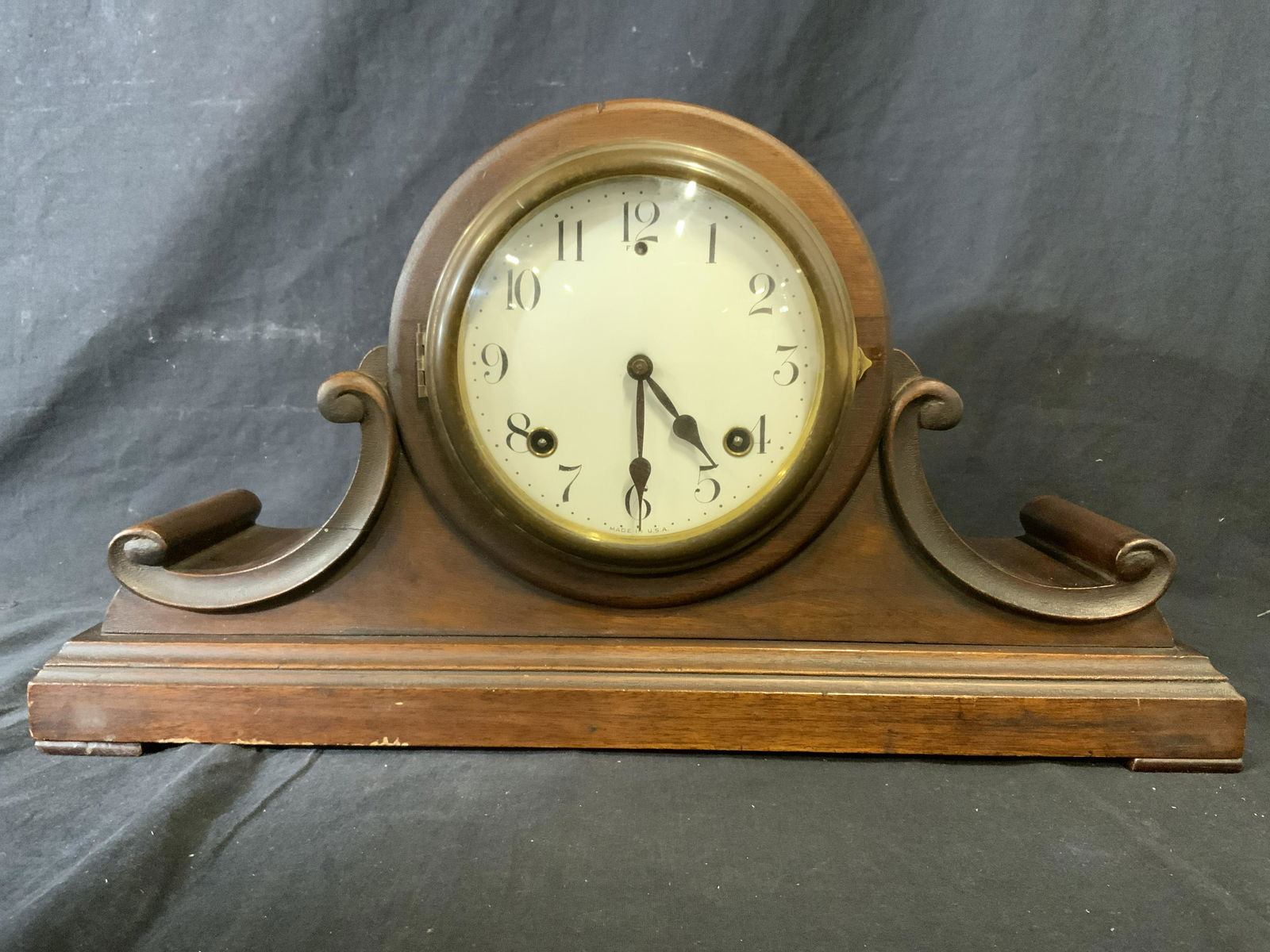 Vintage SESSIONS CLOCK COMPANY Mantle Clock (1 of 11)
