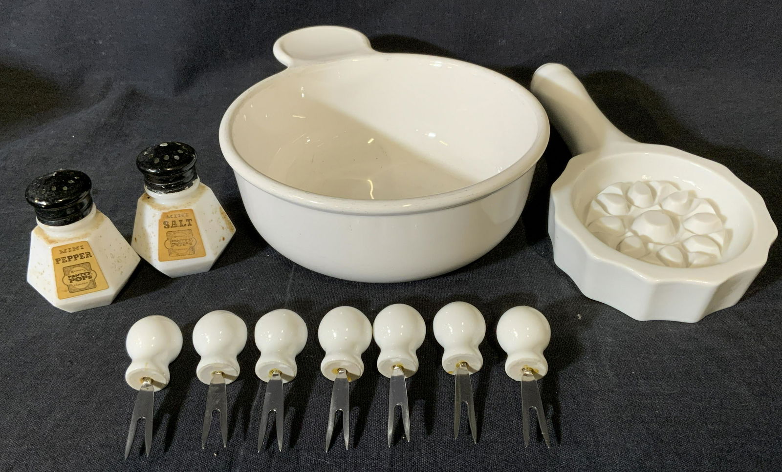 Lot 11 Ceramic Kitchen Accessories (1 of 8)